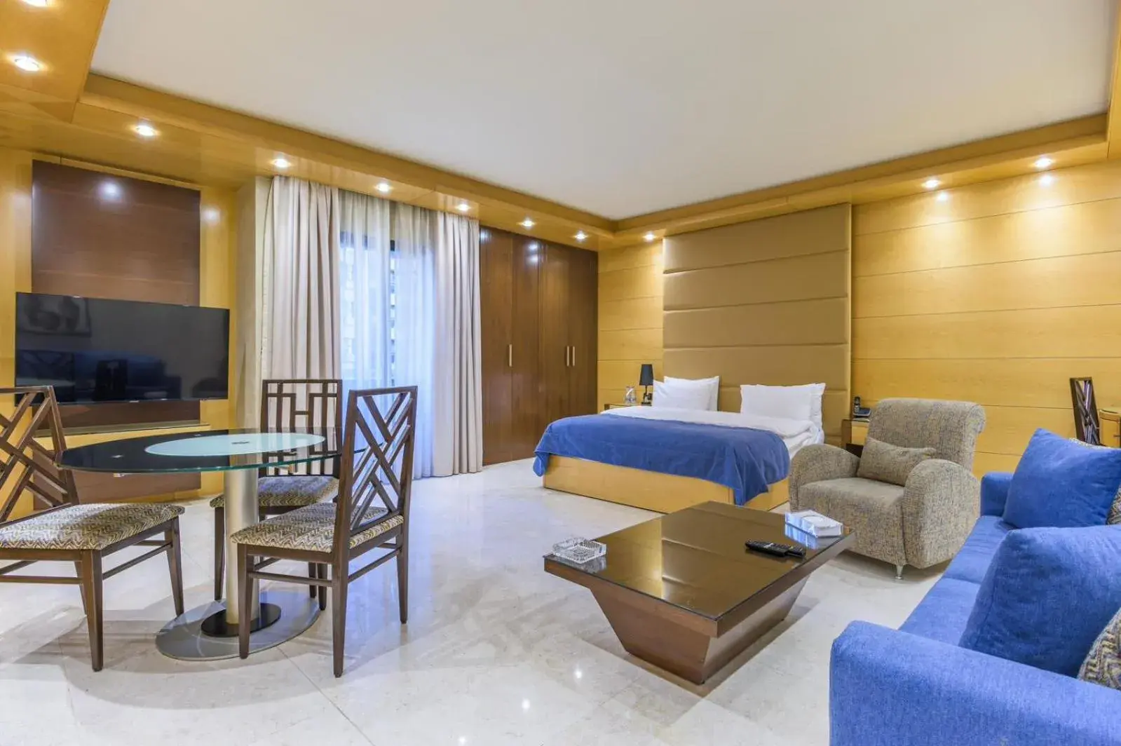 Executive Suite in Lahoya Verdun Executive Suite in Lahoya Verdun