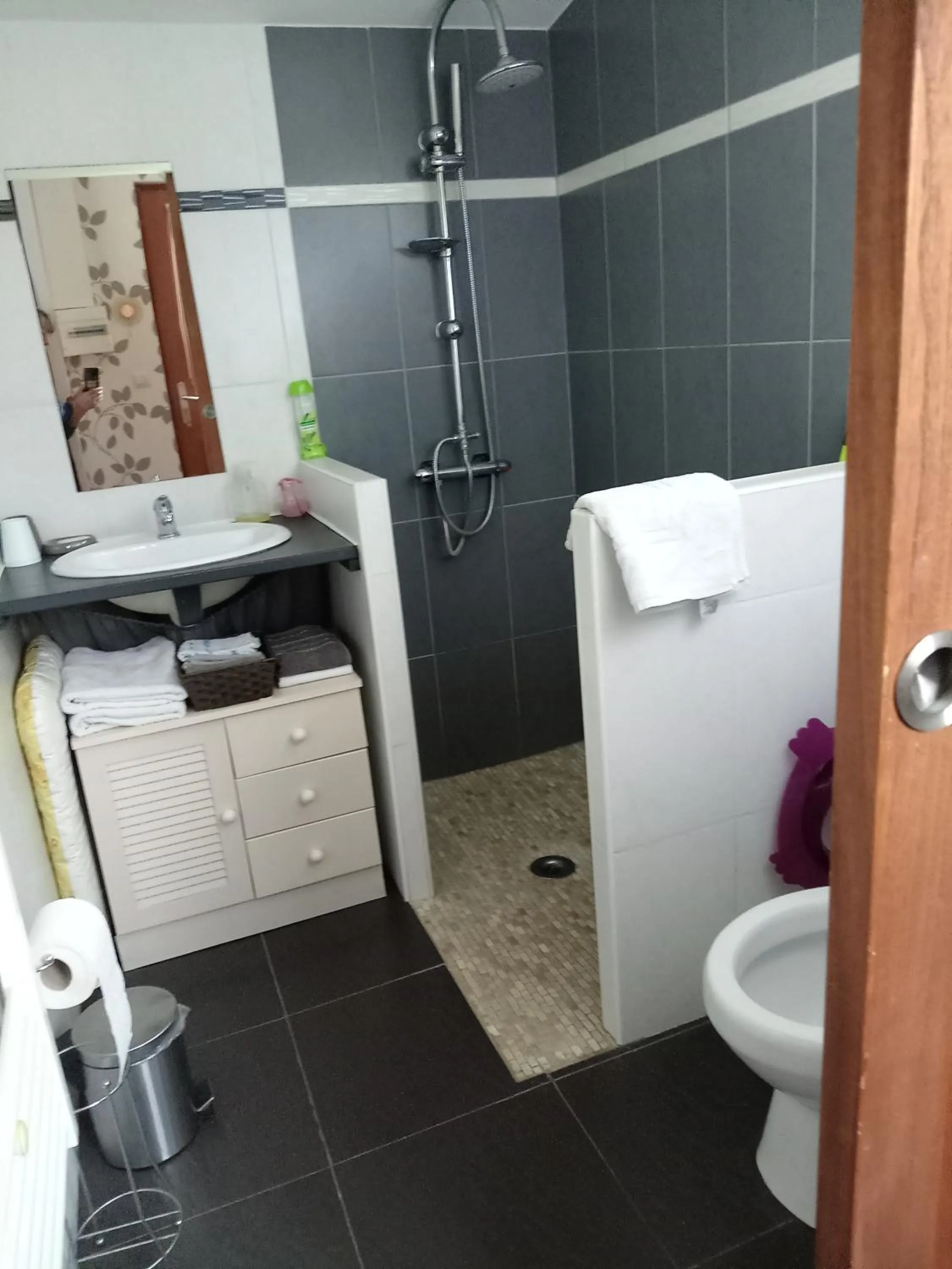 Bathroom in Chambres d'hotes du Moulin