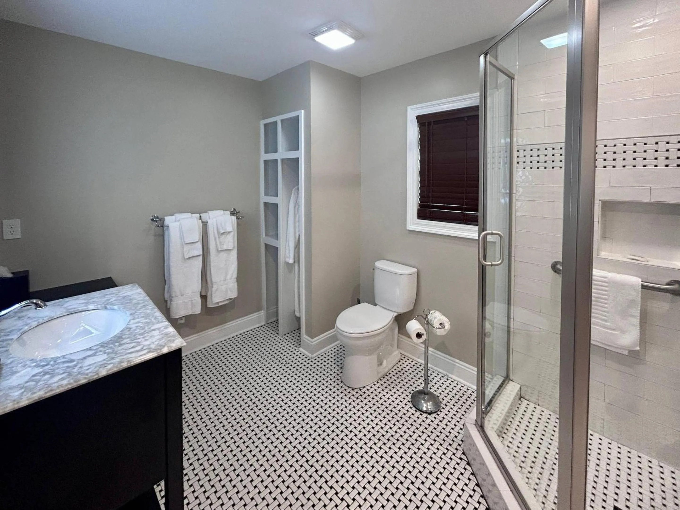 Bedroom in The Port Inn - Port St Joe, an Ascend Collection Hotel