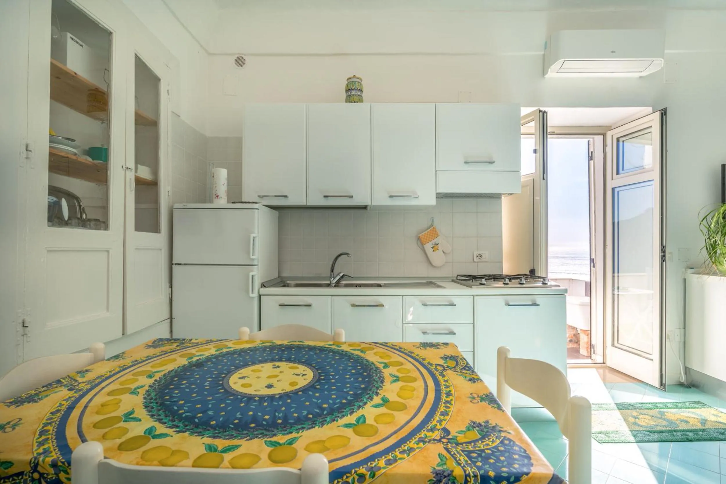 Dining area in Casa Novella