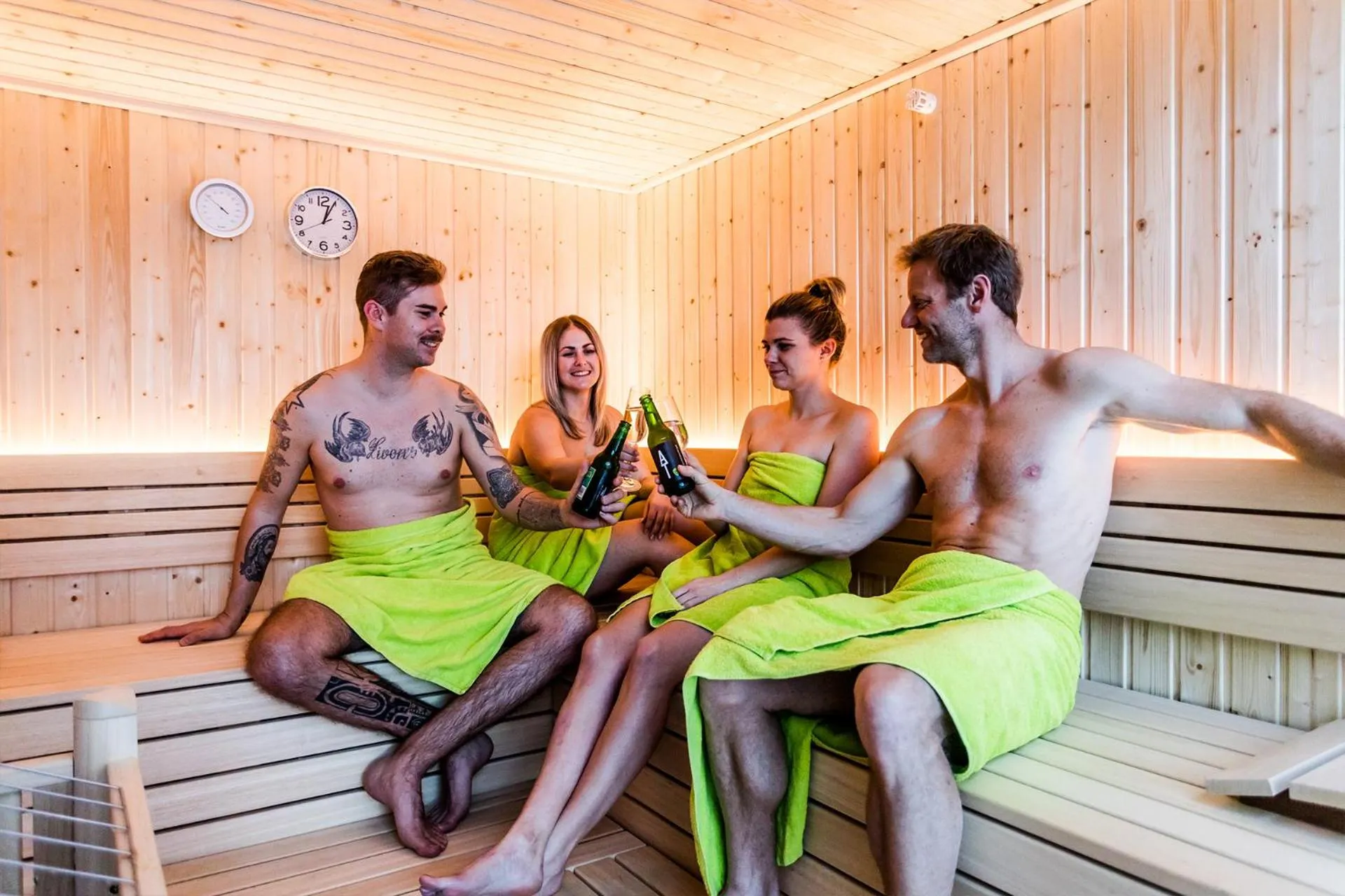People in ALPENHOTEL TYROL - B&B - ADULTS ONLY - Alpines Lifestylehotel