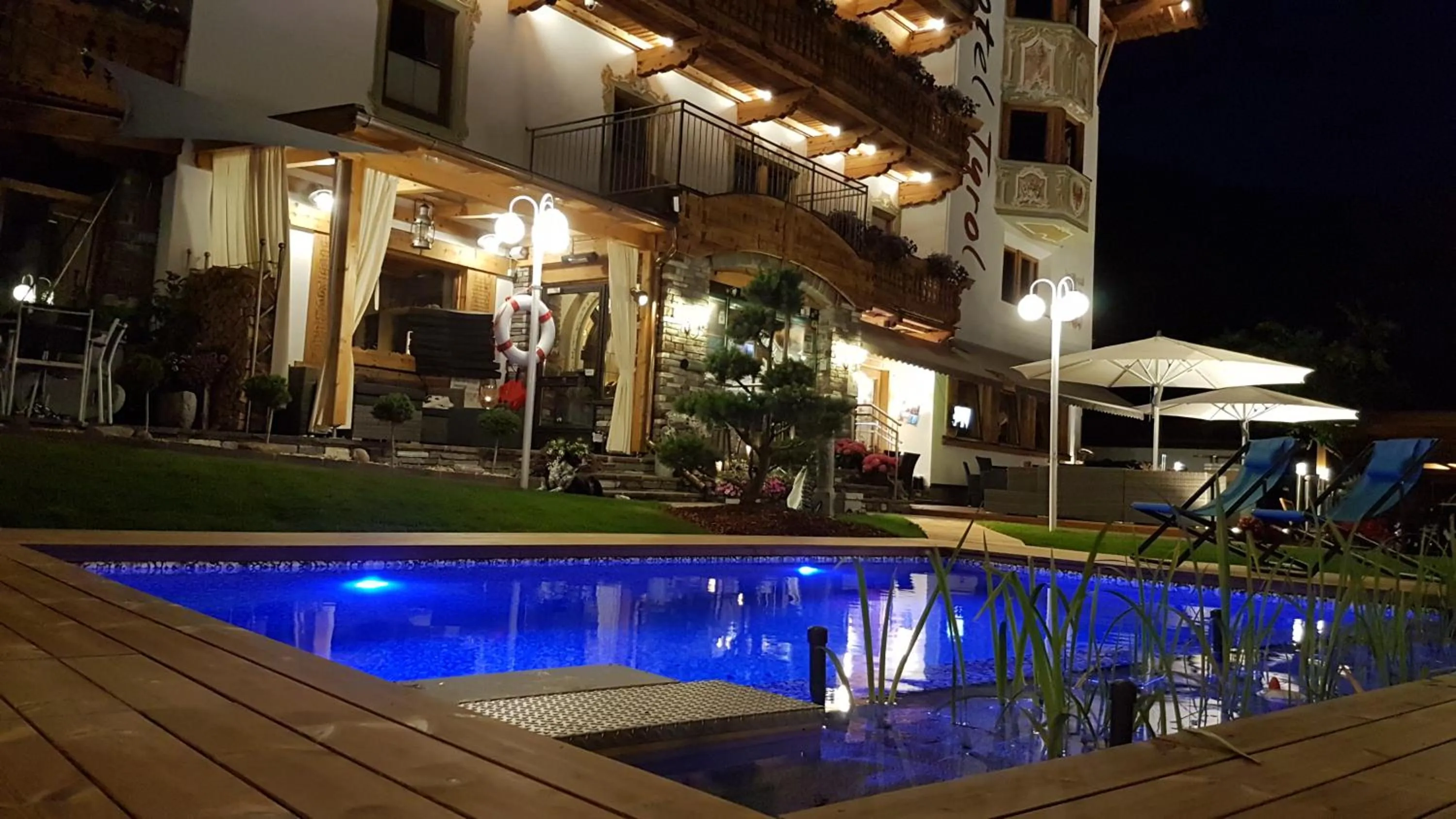 Property building in ALPENHOTEL TYROL - B&B - ADULTS ONLY - Alpines Lifestylehotel