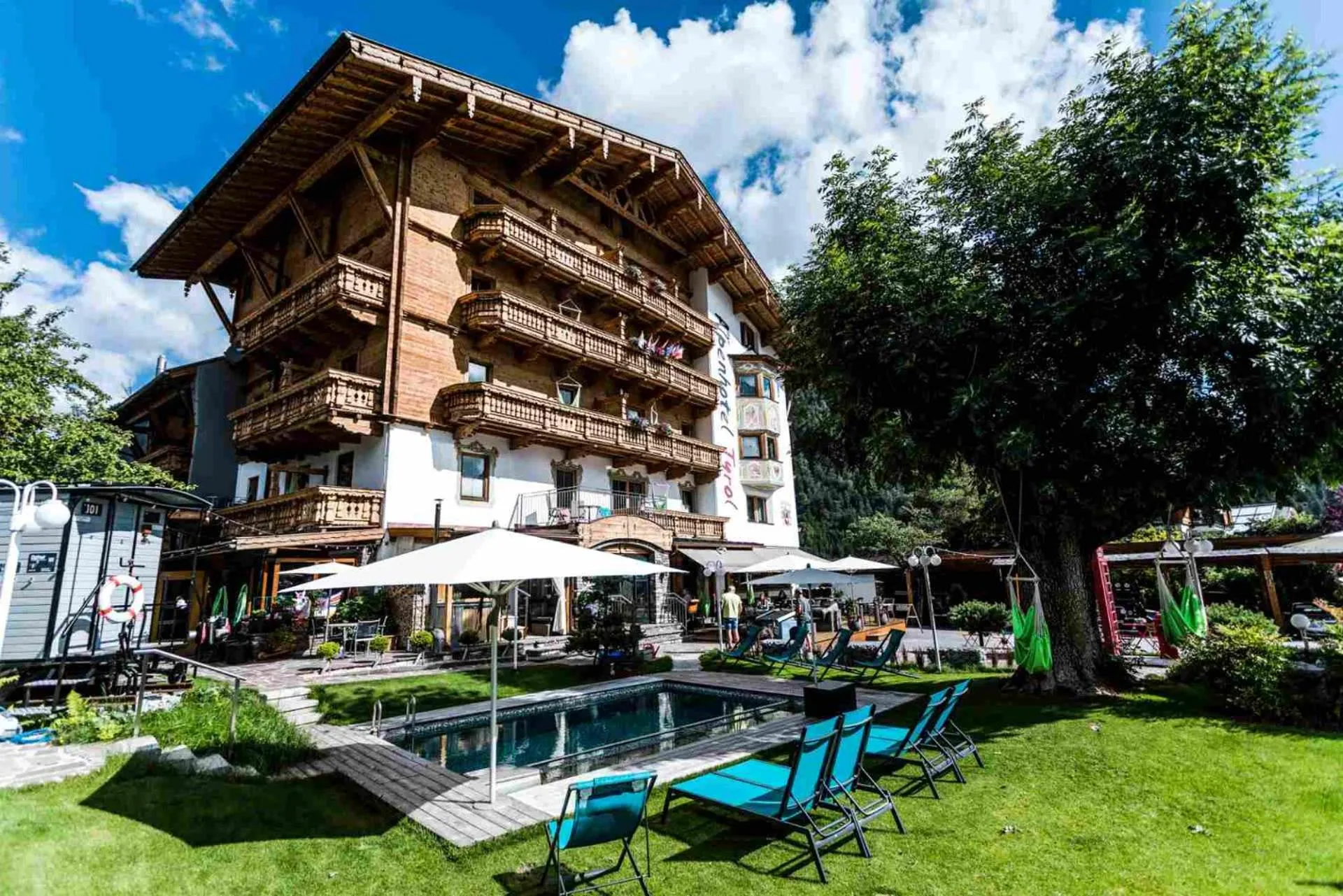 Property building in ALPENHOTEL TYROL - B&B - ADULTS ONLY - Alpines Lifestylehotel