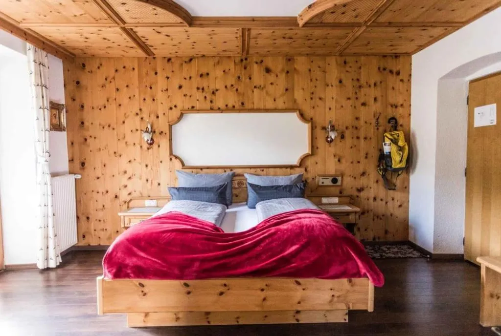 Bed in ALPENHOTEL TYROL - B&B - ADULTS ONLY - Alpines Lifestylehotel