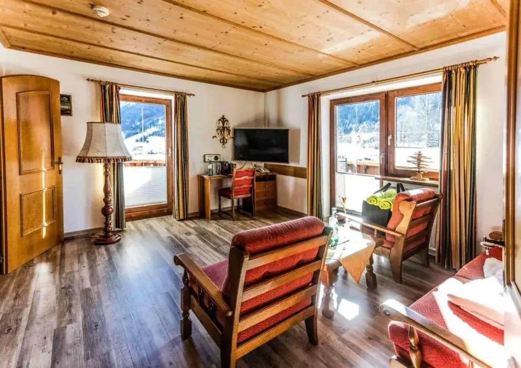 King Suite in ALPENHOTEL TYROL - B&B - ADULTS ONLY - Alpines Lifestylehotel - BIO & Nachhaltig King Suite in ALPENHOTEL TYROL - B&B - ADULTS ONLY - Alpines Lifestylehotel - BIO & Nachhaltig