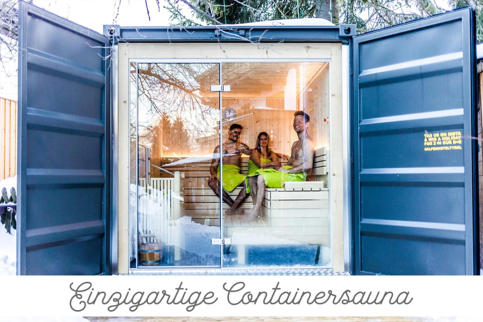 People in ALPENHOTEL TYROL - B&B - ADULTS ONLY - Alpines Lifestylehotel