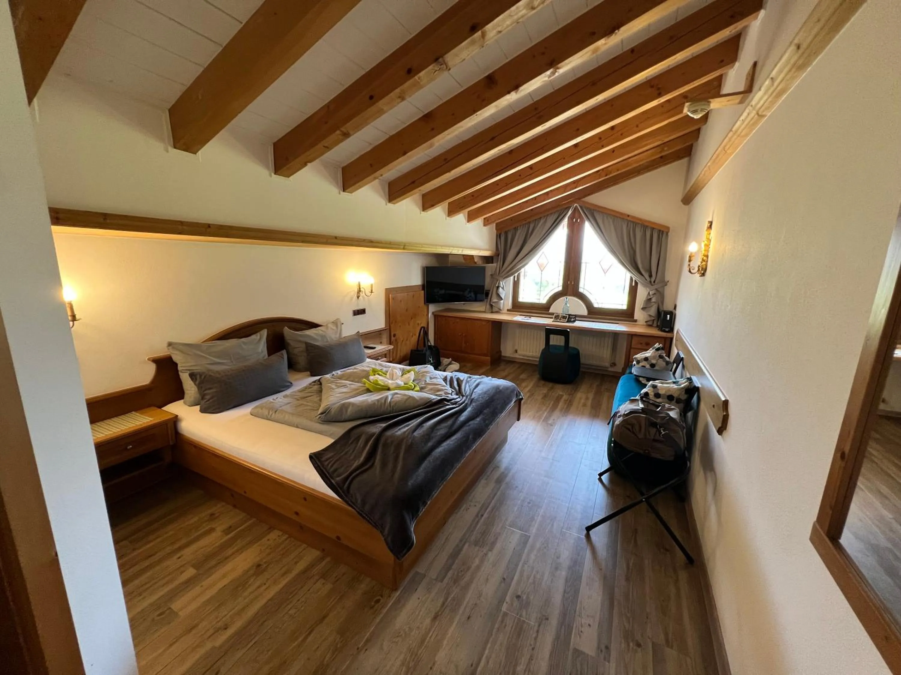 Bed in ALPENHOTEL TYROL - B&B - ADULTS ONLY - Alpines Lifestylehotel
