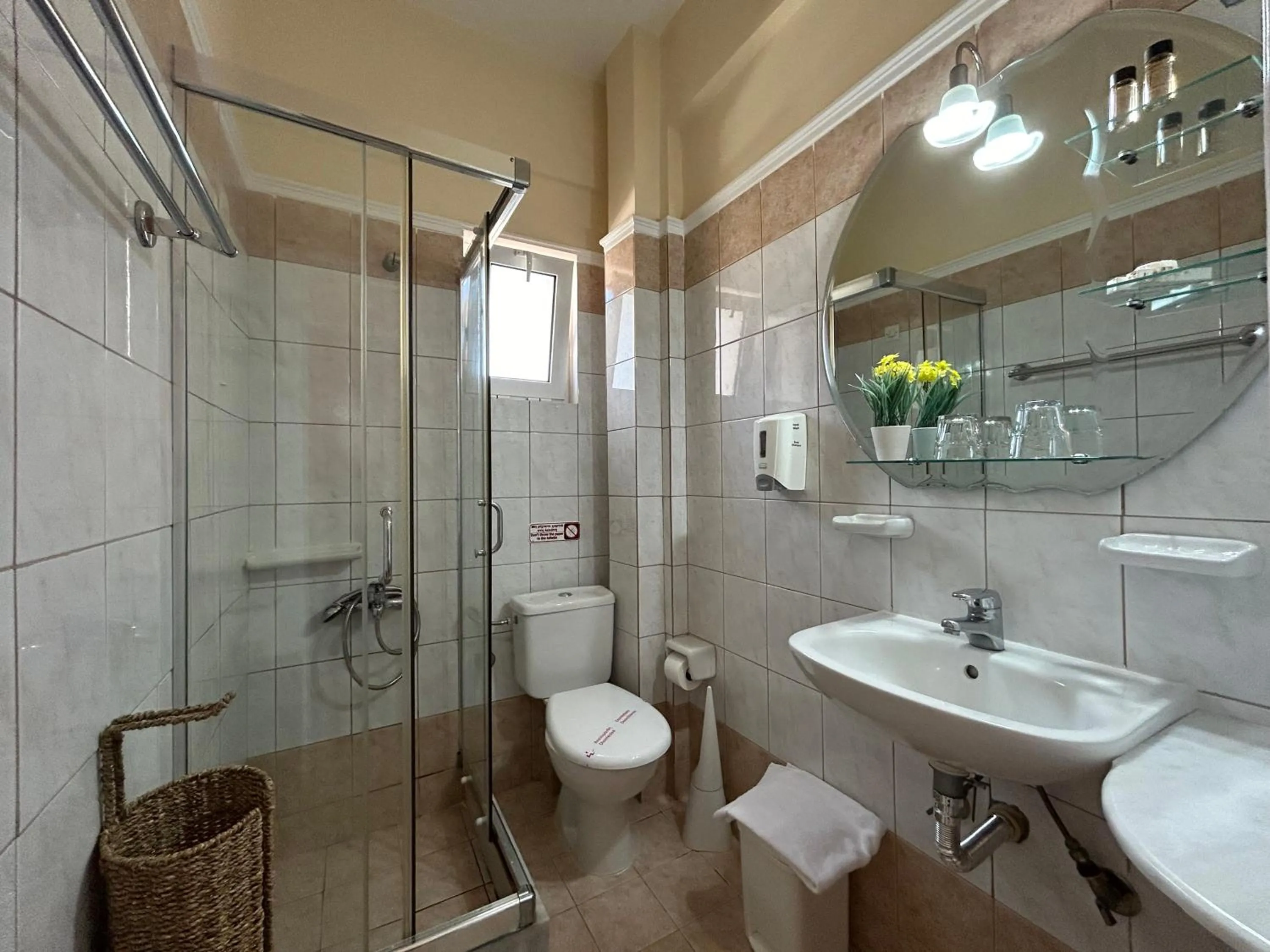 Shower in Brati II Beach Hotel