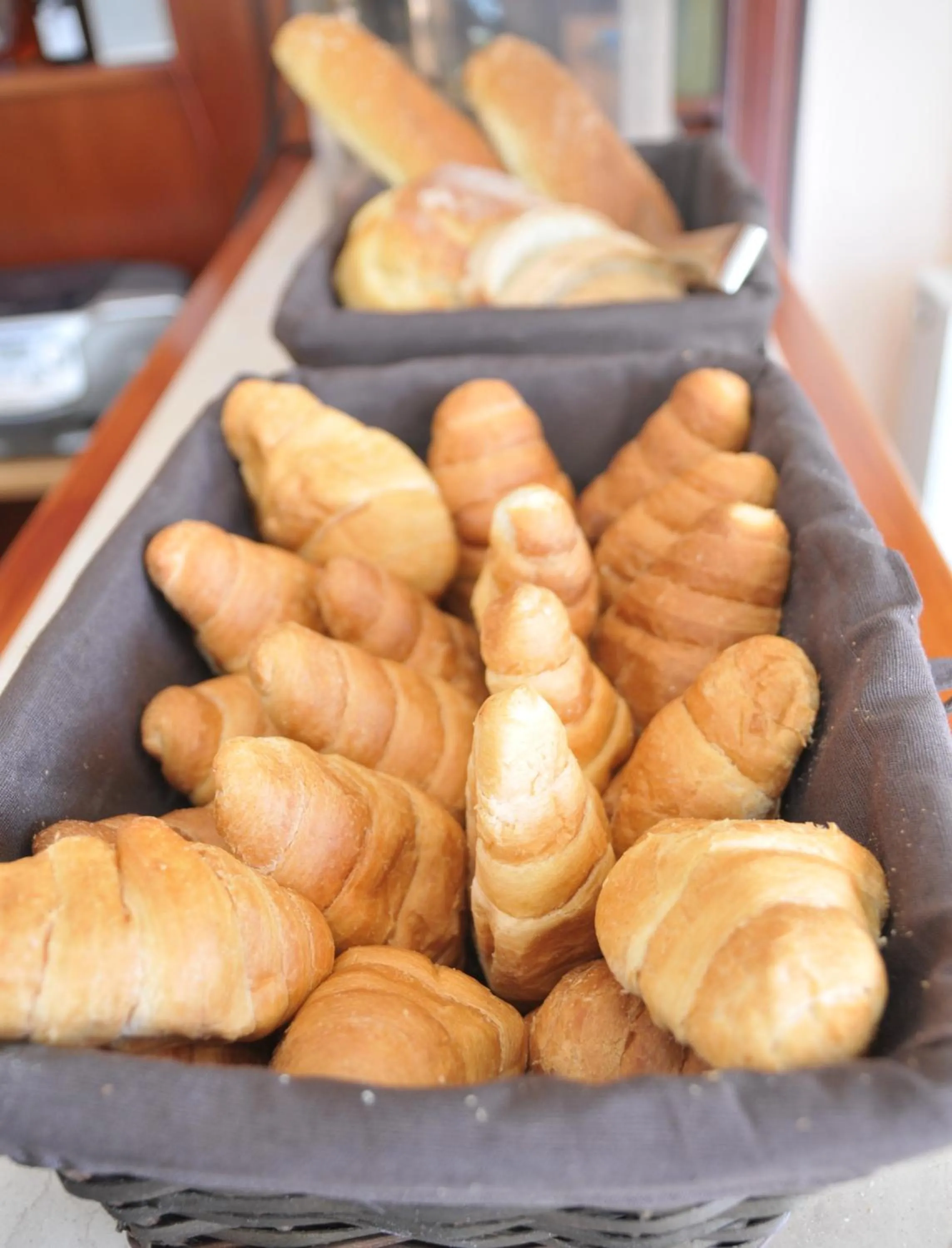 Food in Brati II Beach Hotel