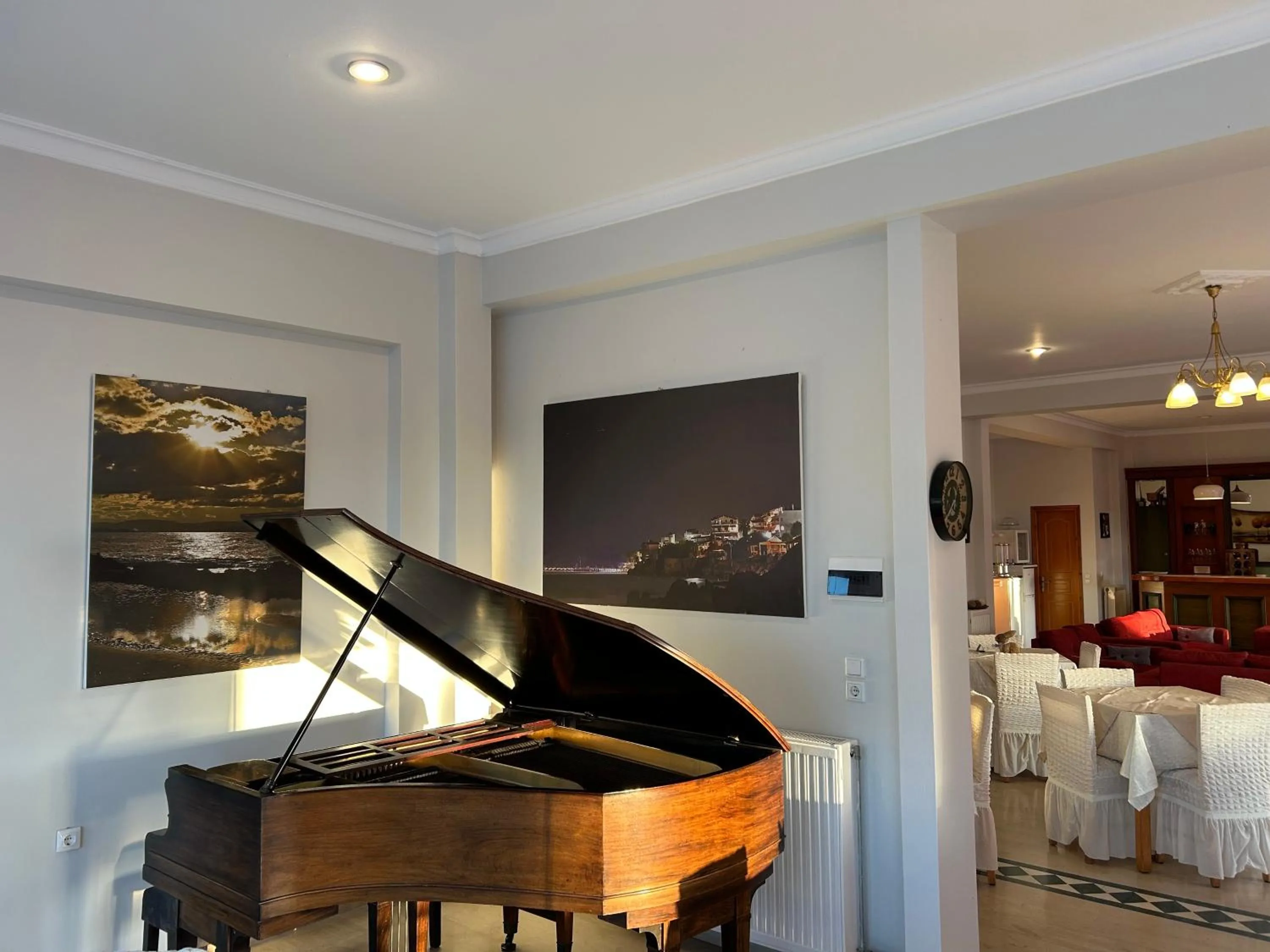 Decorative detail in Brati II Beach Hotel