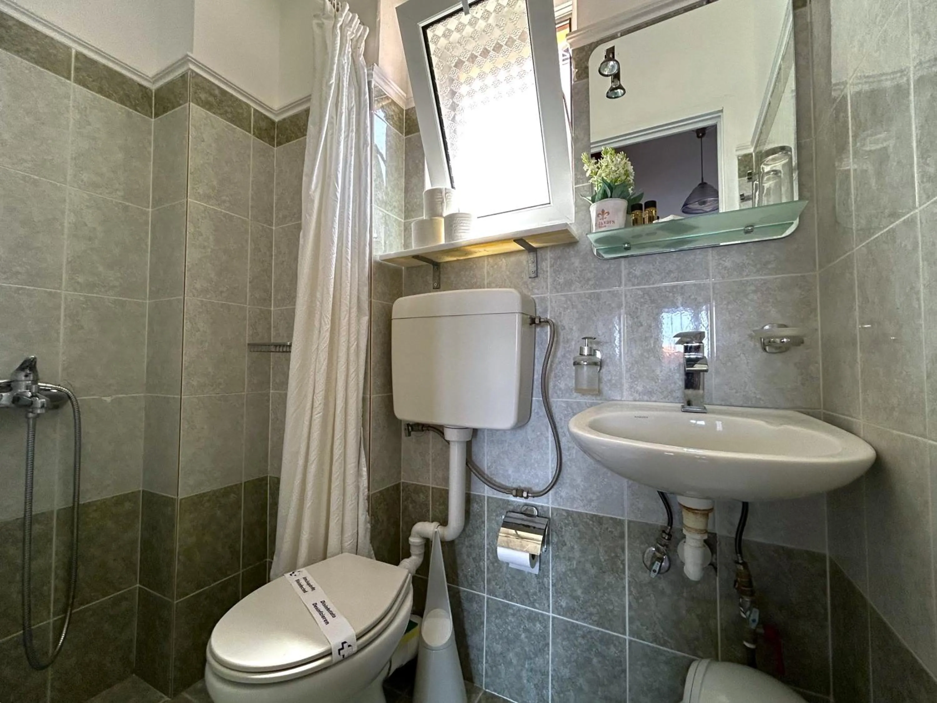 Shower in Brati II Beach Hotel