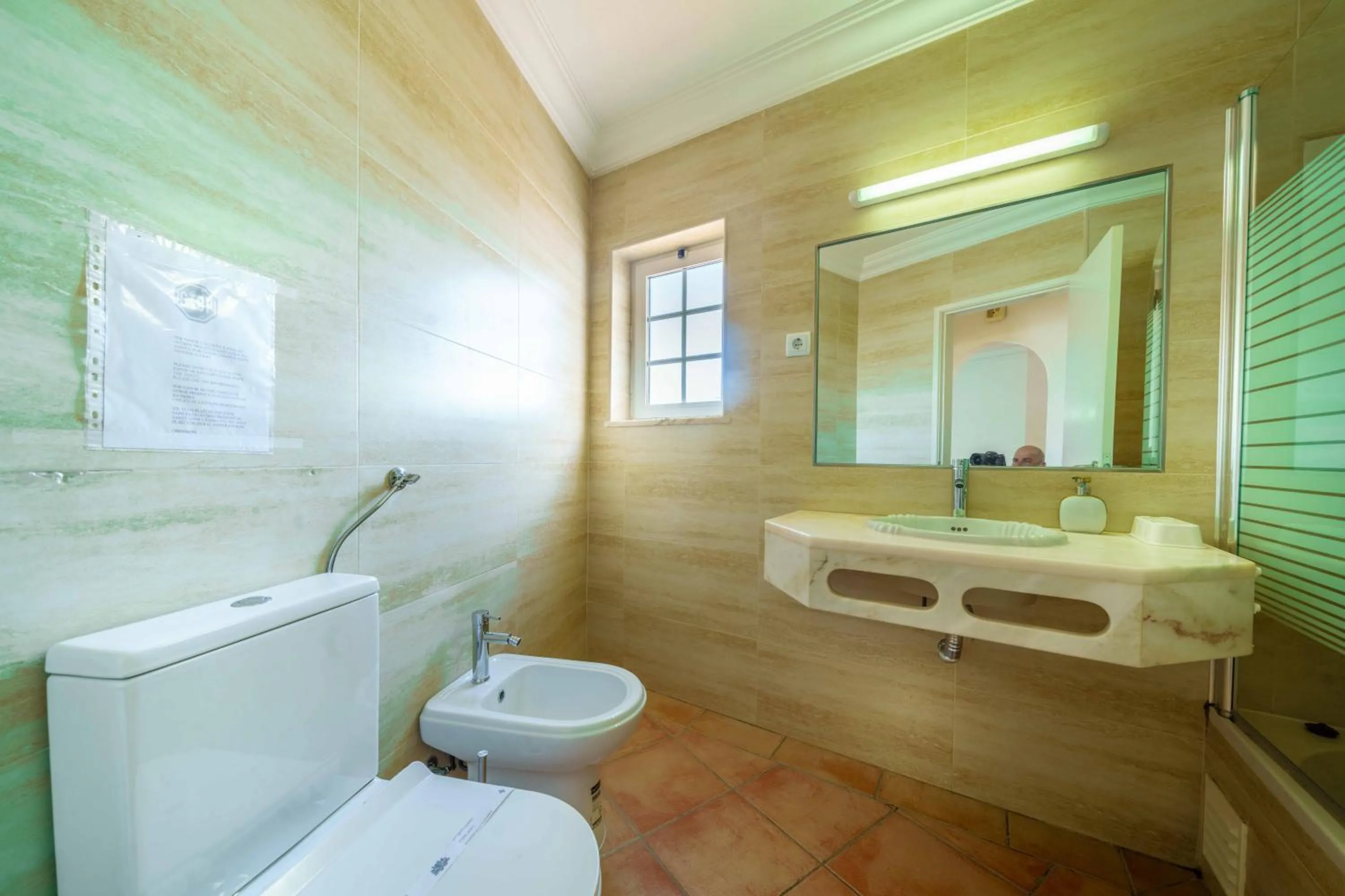 Bathroom in Apartamentos Solar do Sol