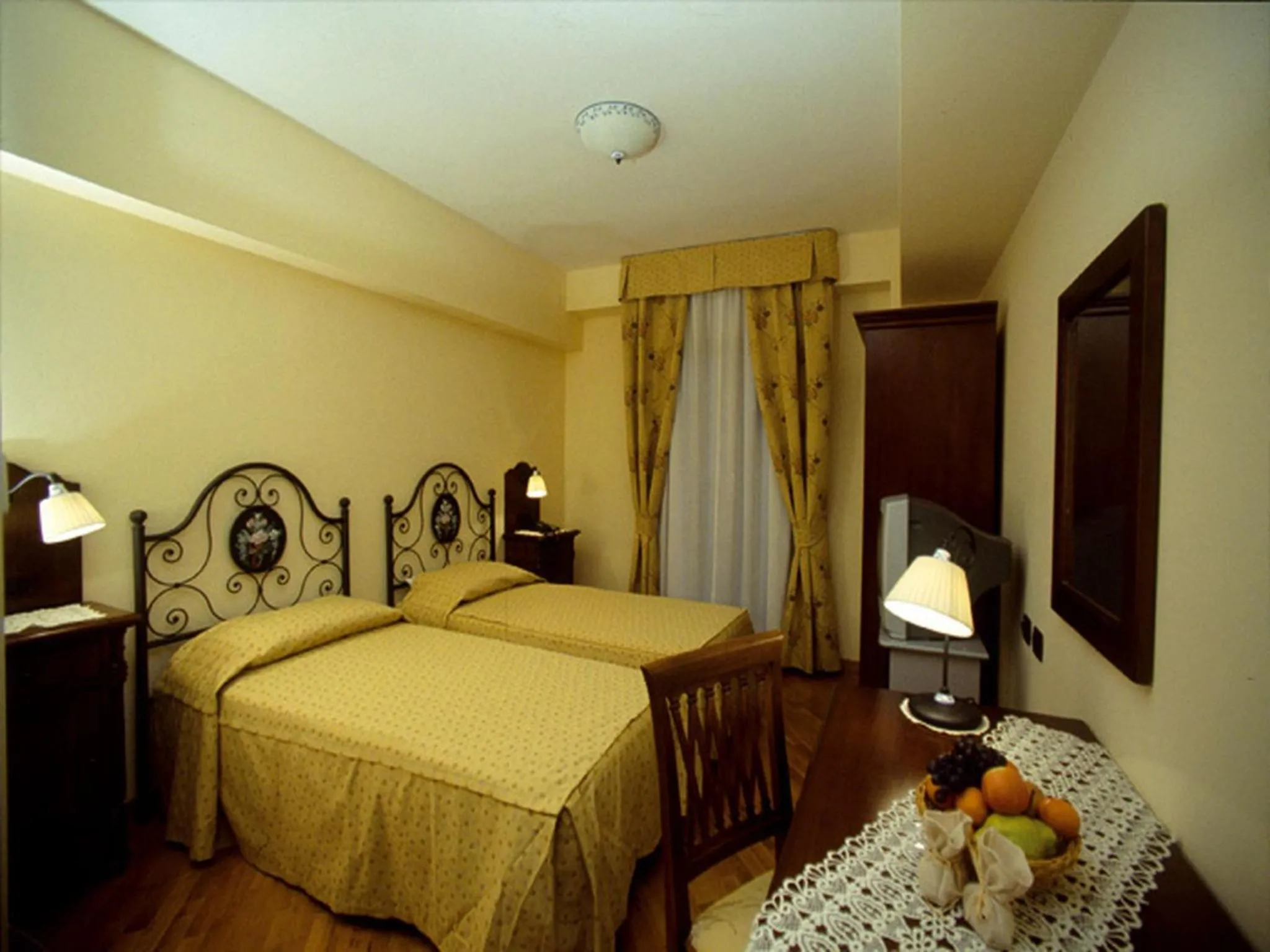 Photo of the whole room, Bed in La Locanda di Castromediano - Al Becco della Civetta