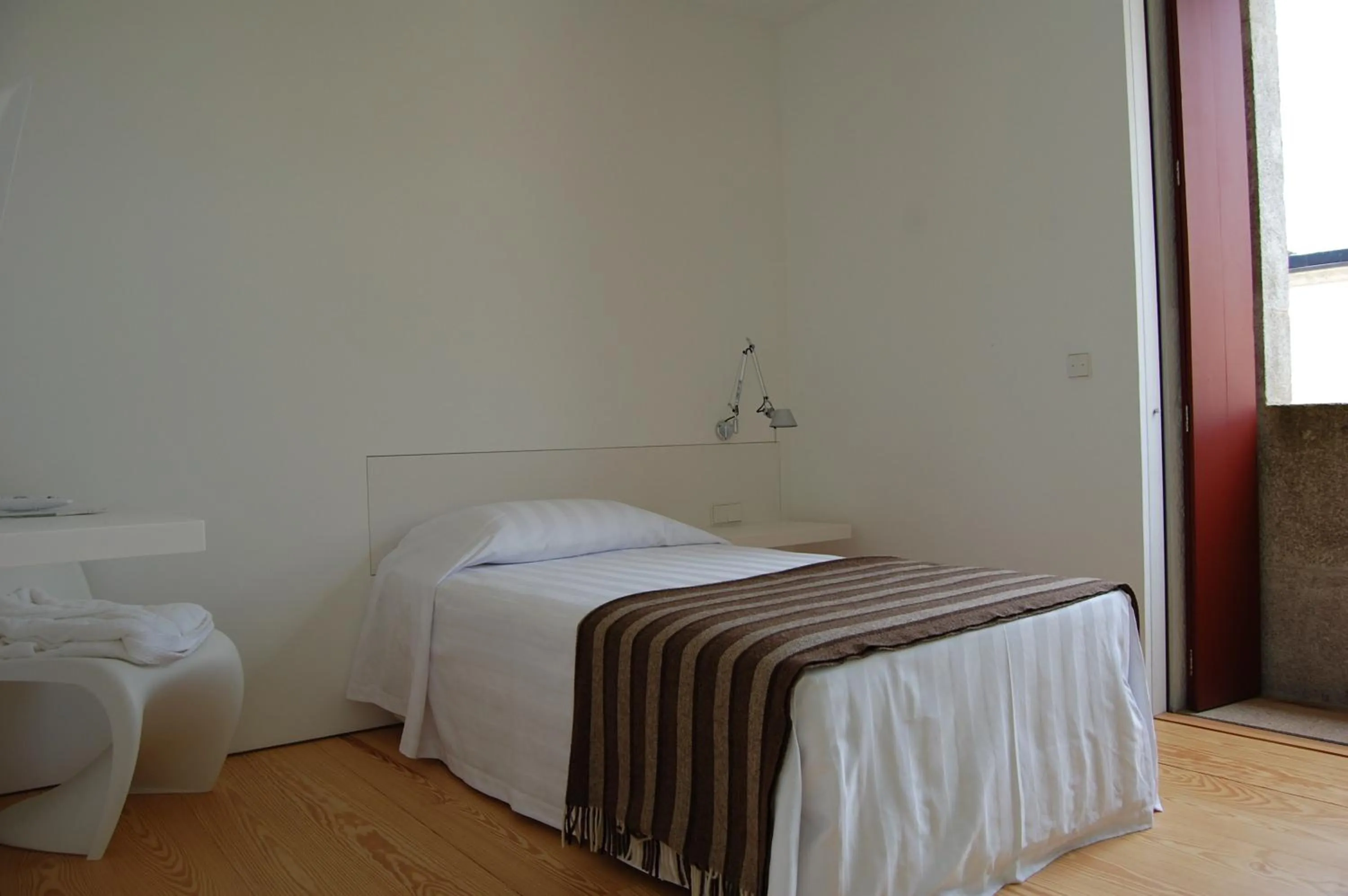 Bed in Convento de Tibaes