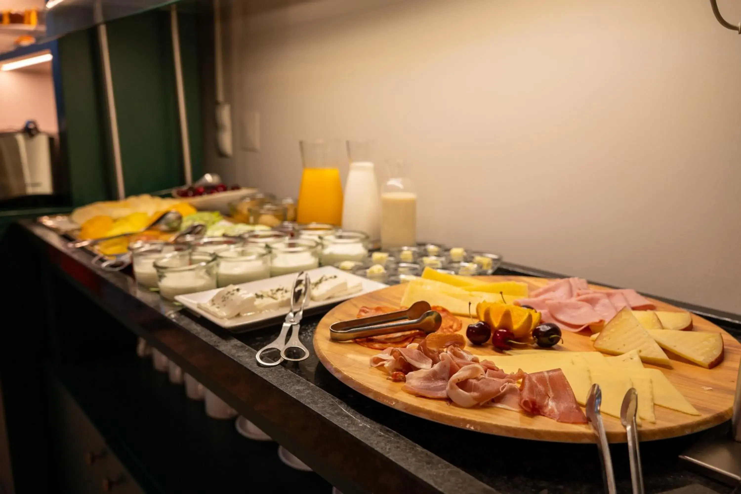 Buffet breakfast in Casa do Bairro by Shiadu Buffet breakfast in Casa do Bairro by Shiadu