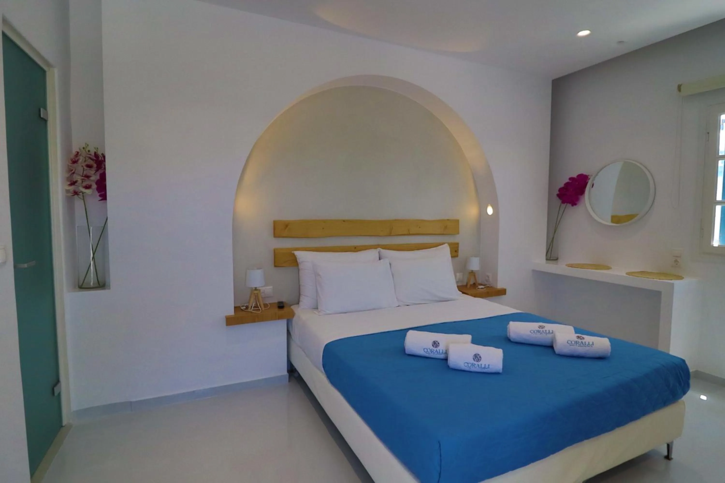 Bedroom, Bed in Coralli Beach Apartments