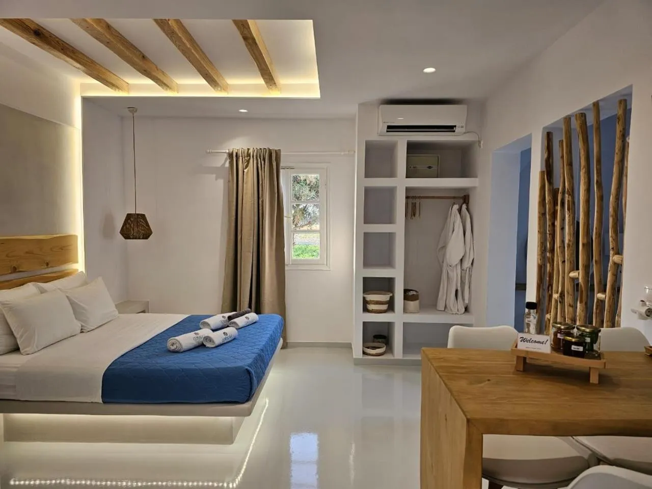 Bed in Coralli Beach Apartments