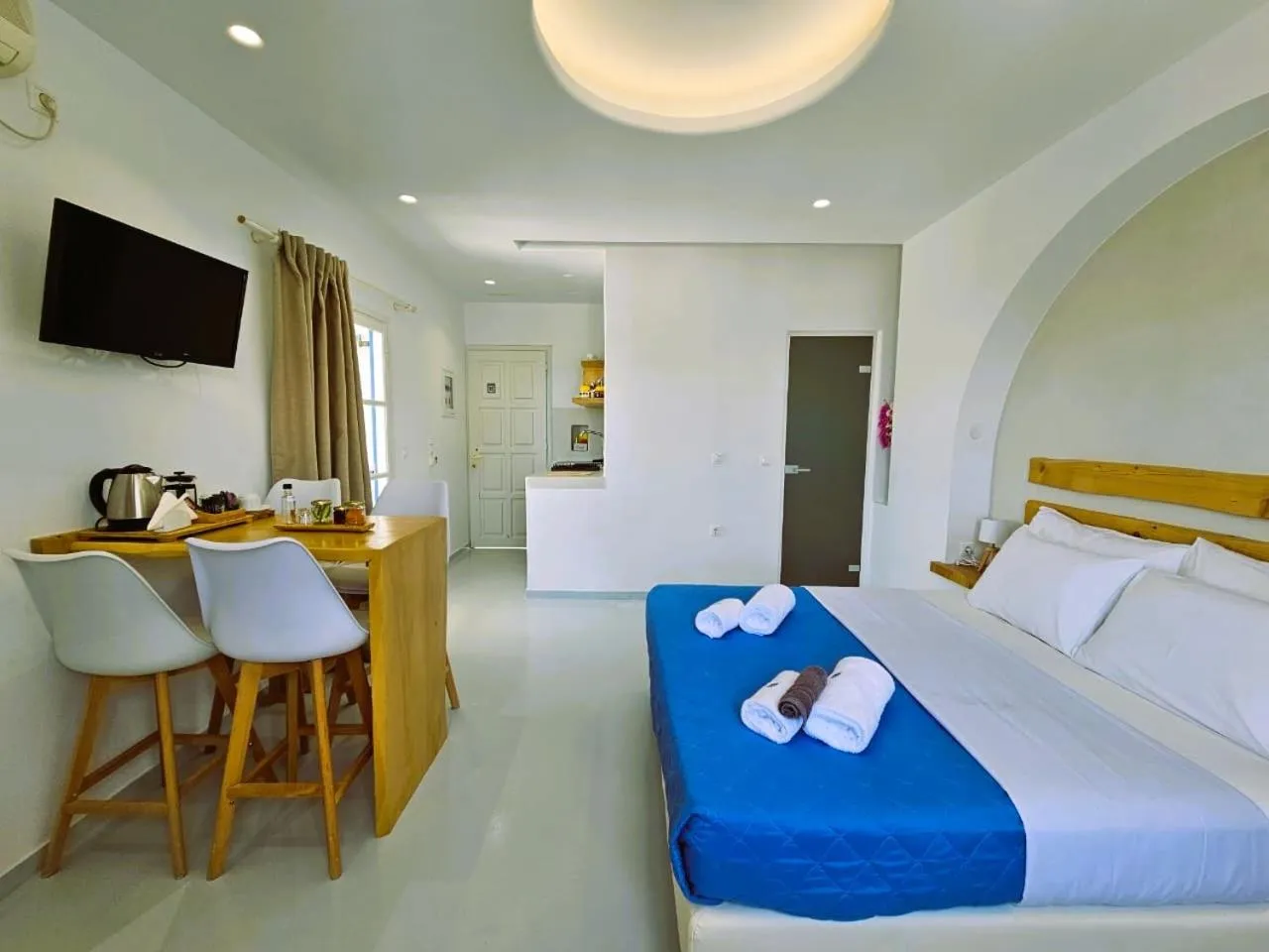 Bedroom, Bed in Coralli Beach Apartments