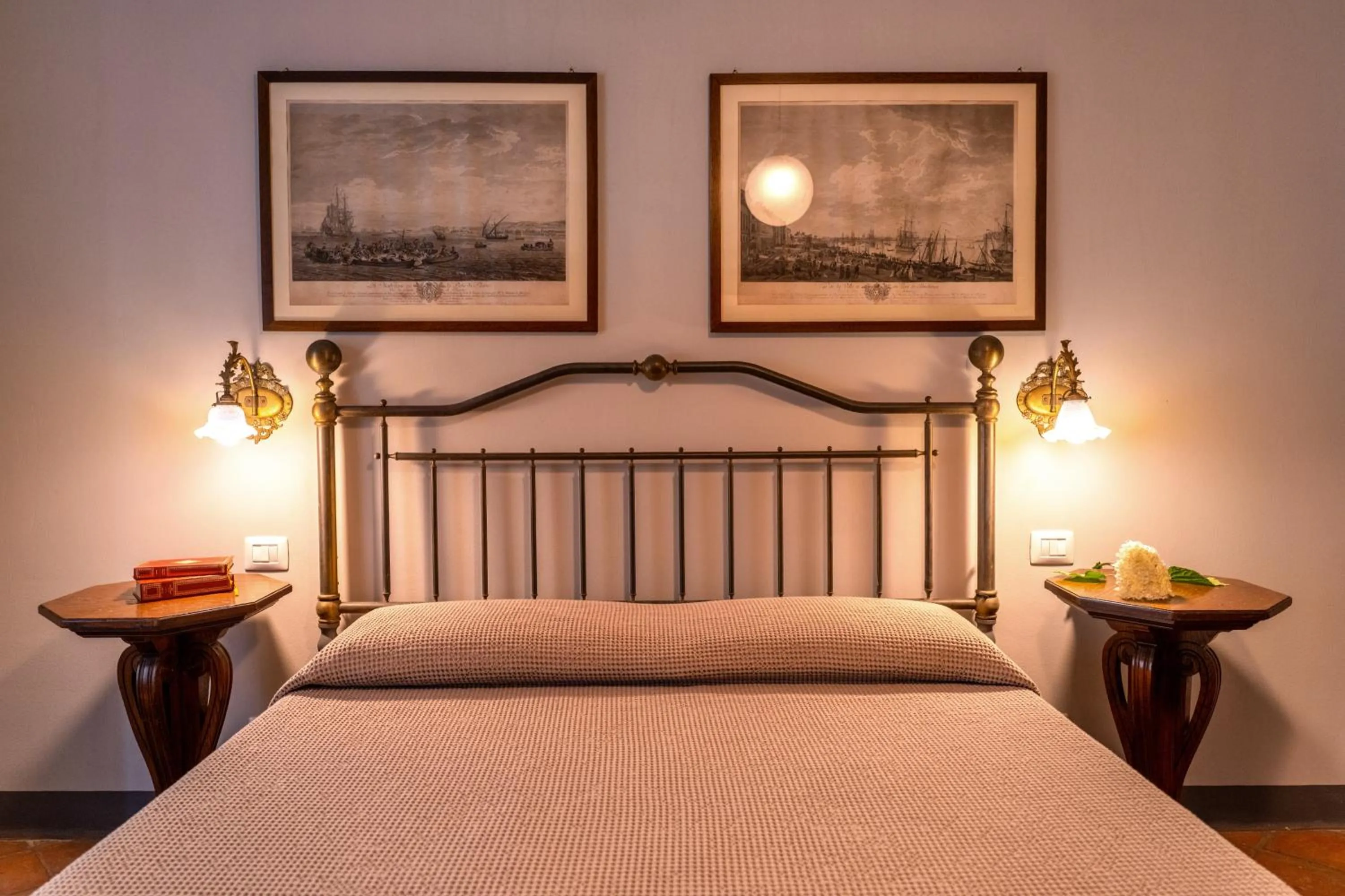 Bed in Villa Bricco dei Cogni