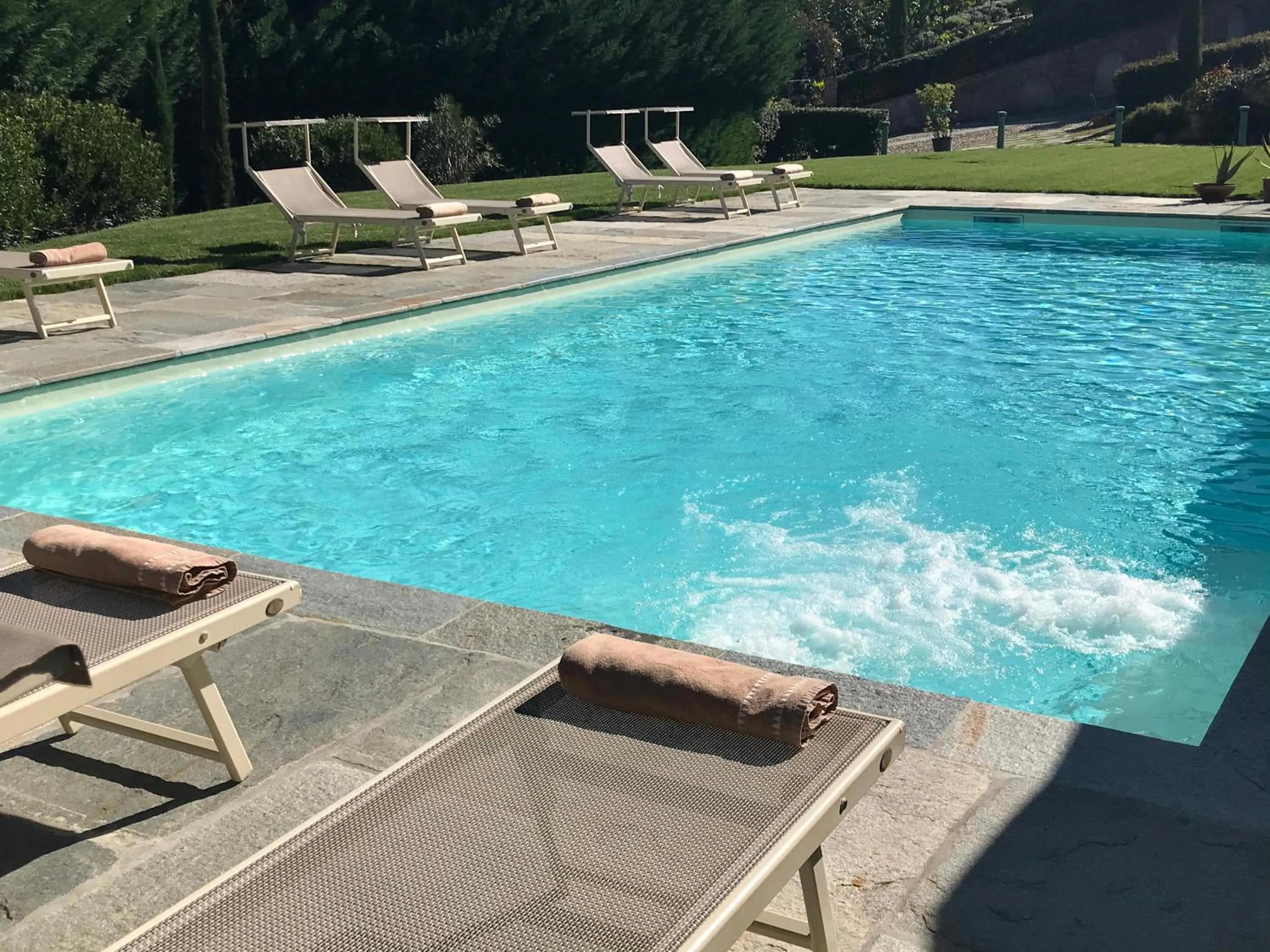 Swimming pool in Villa Bricco dei Cogni