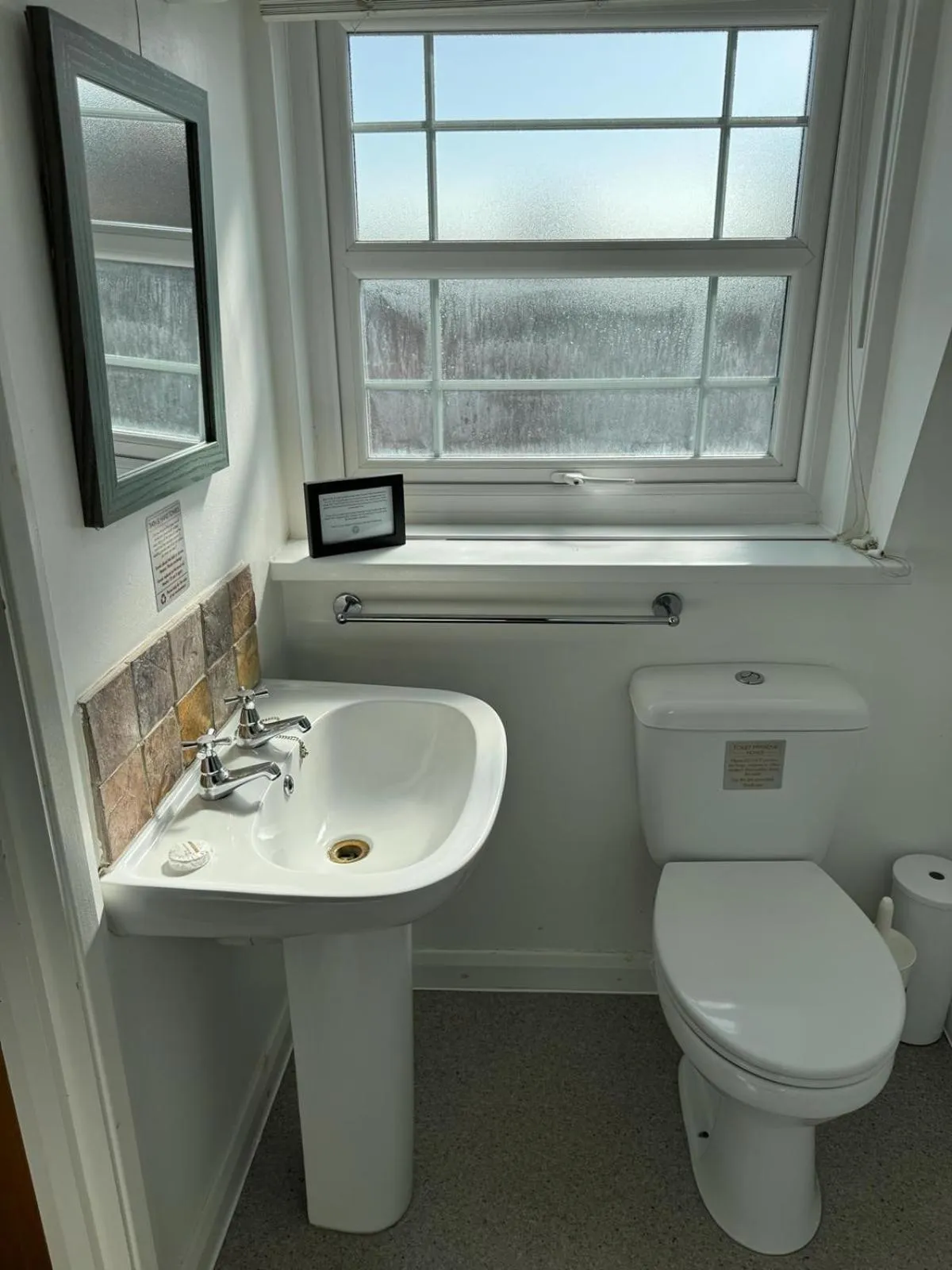 Bathroom in Duke of Buckingham