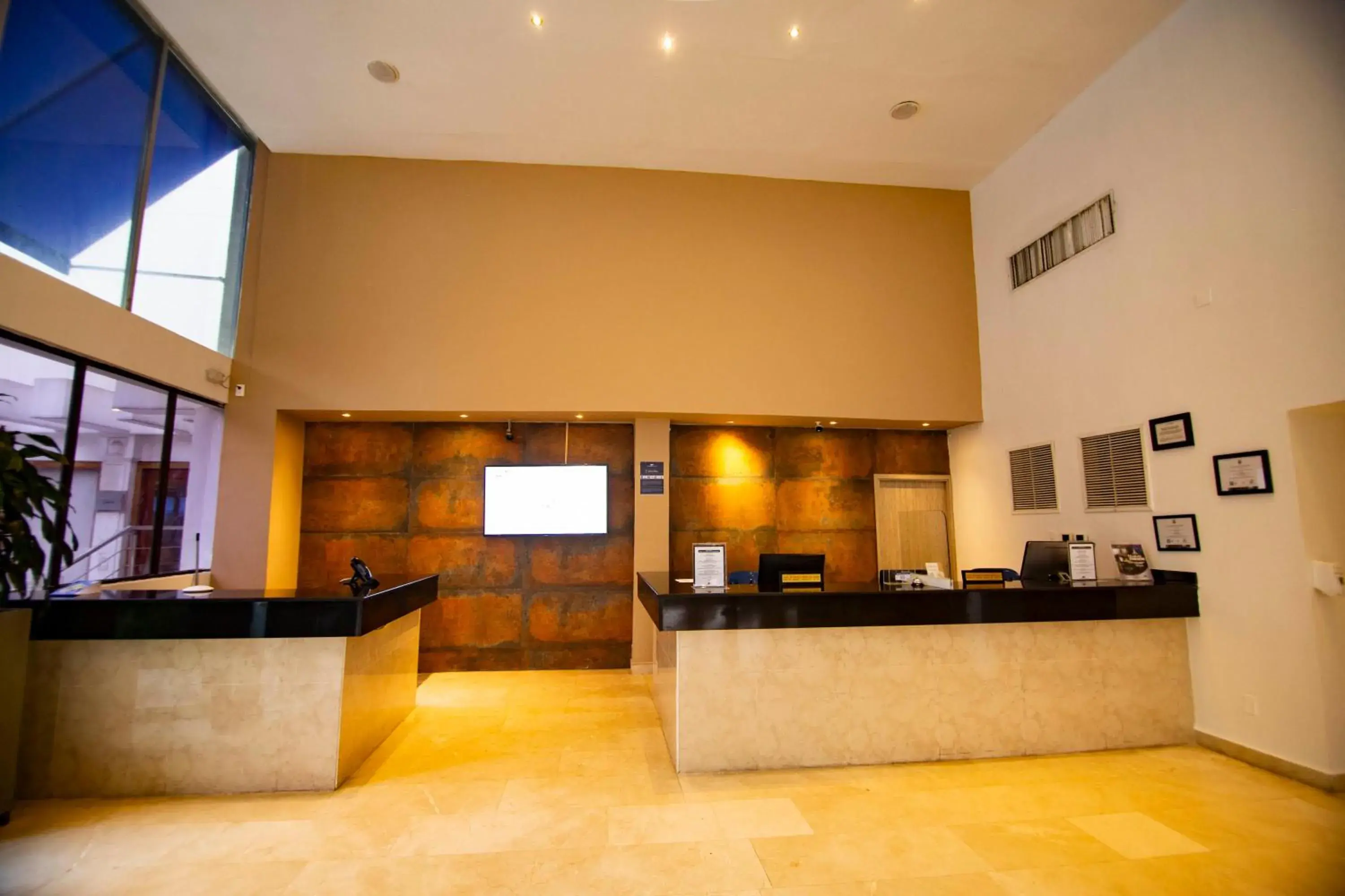 Lobby or reception in Hotel Barranquilla Plaza Lobby or reception in Hotel Barranquilla Plaza
