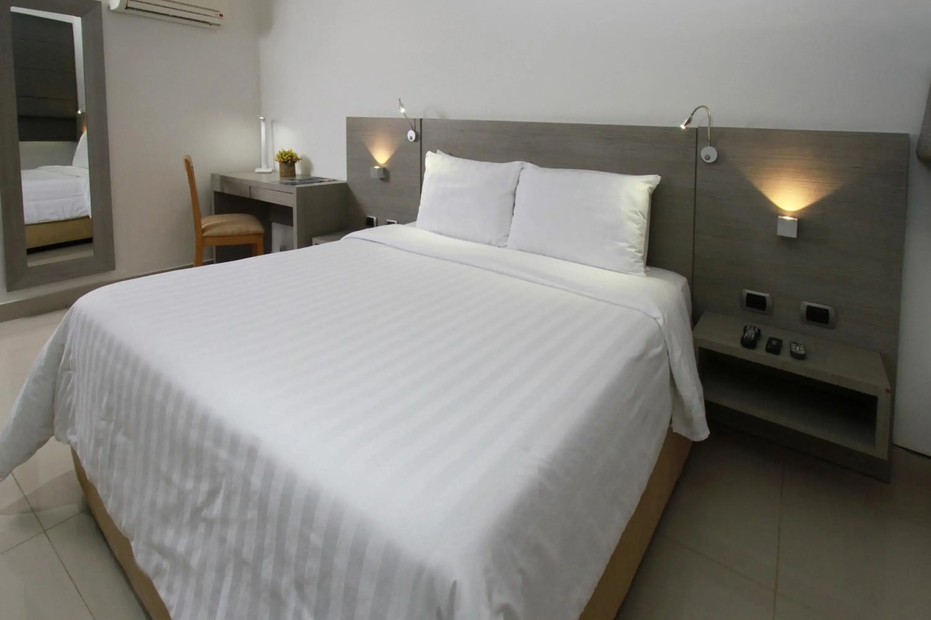 Decorative detail, Bed in Hotel Barranquilla Plaza Decorative detail, Bed in Hotel Barranquilla Plaza