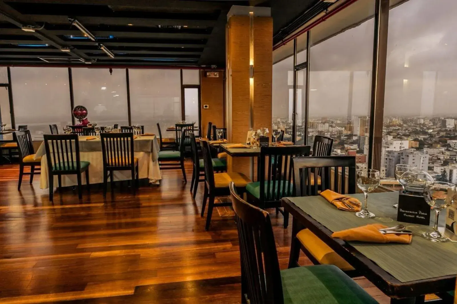 Restaurant/places to eat in Hotel Barranquilla Plaza Restaurant/places to eat in Hotel Barranquilla Plaza