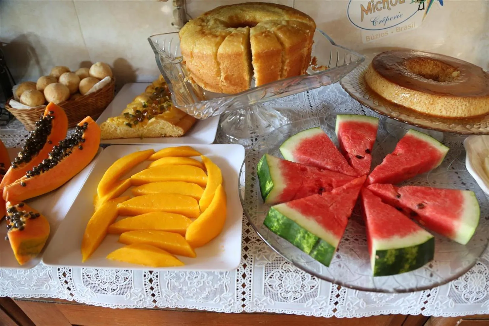 Buffet breakfast in Pousada Solar Dos Corais