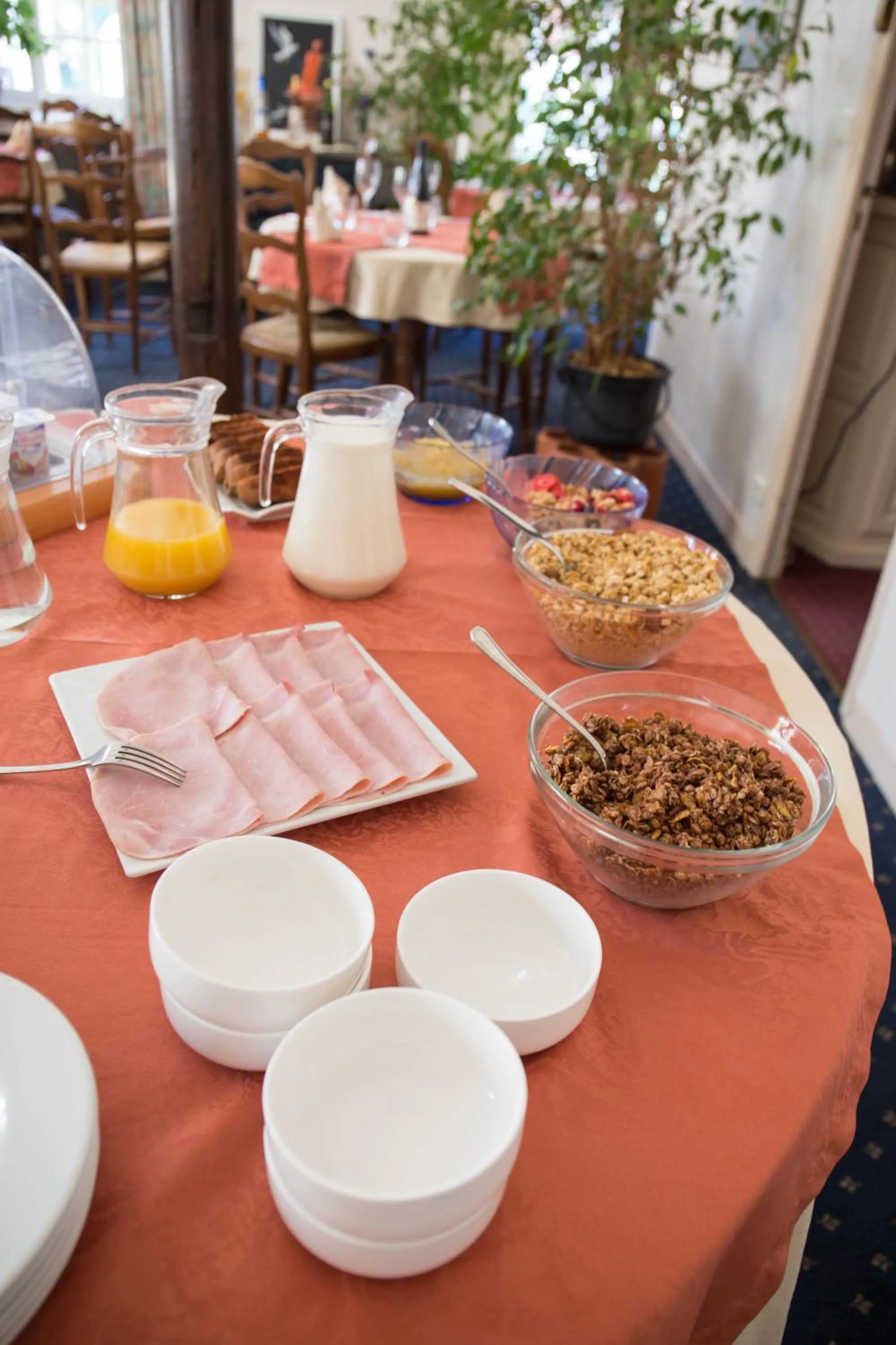 Breakfast in Le Sauvage