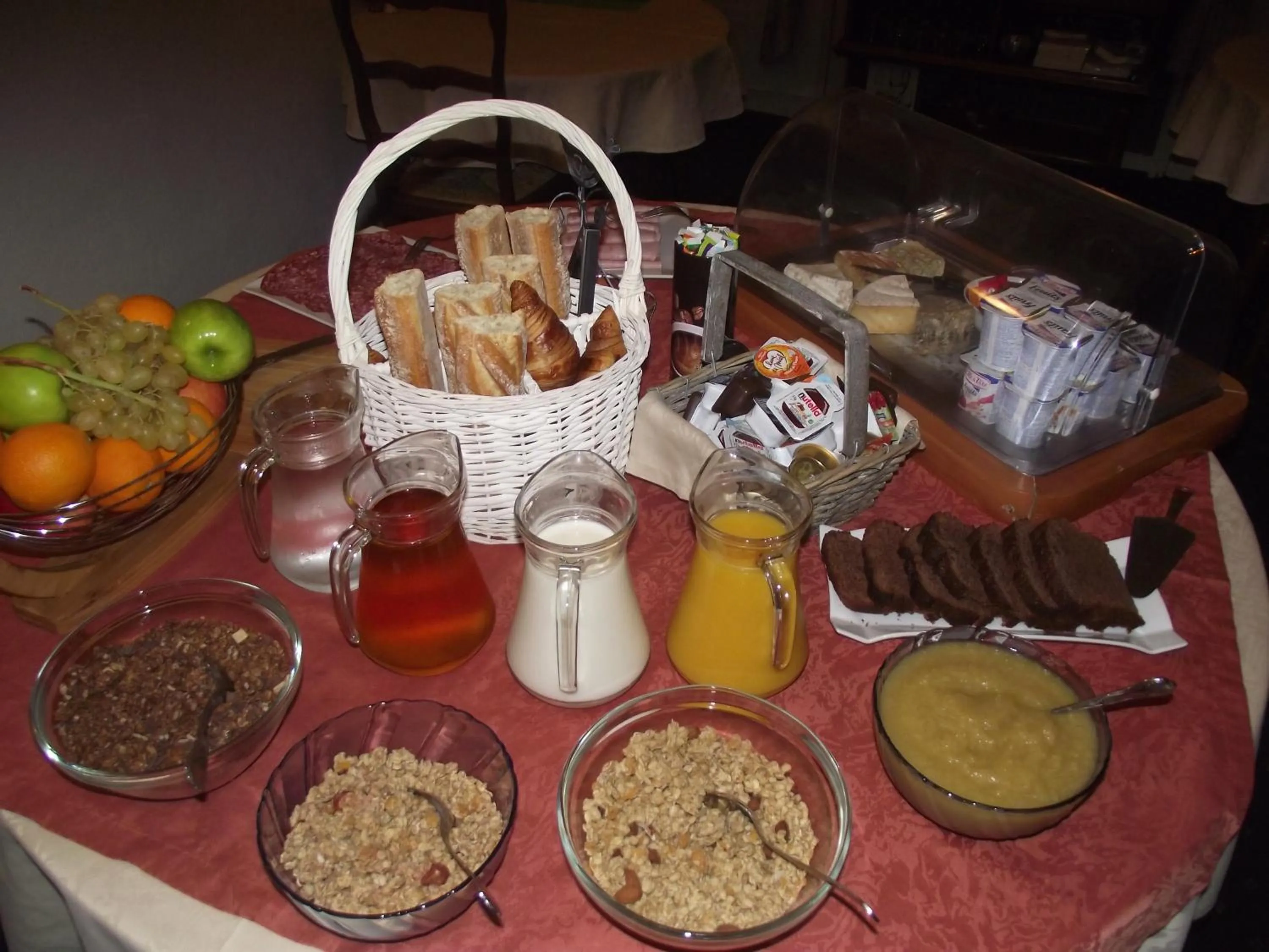 Breakfast in Le Sauvage