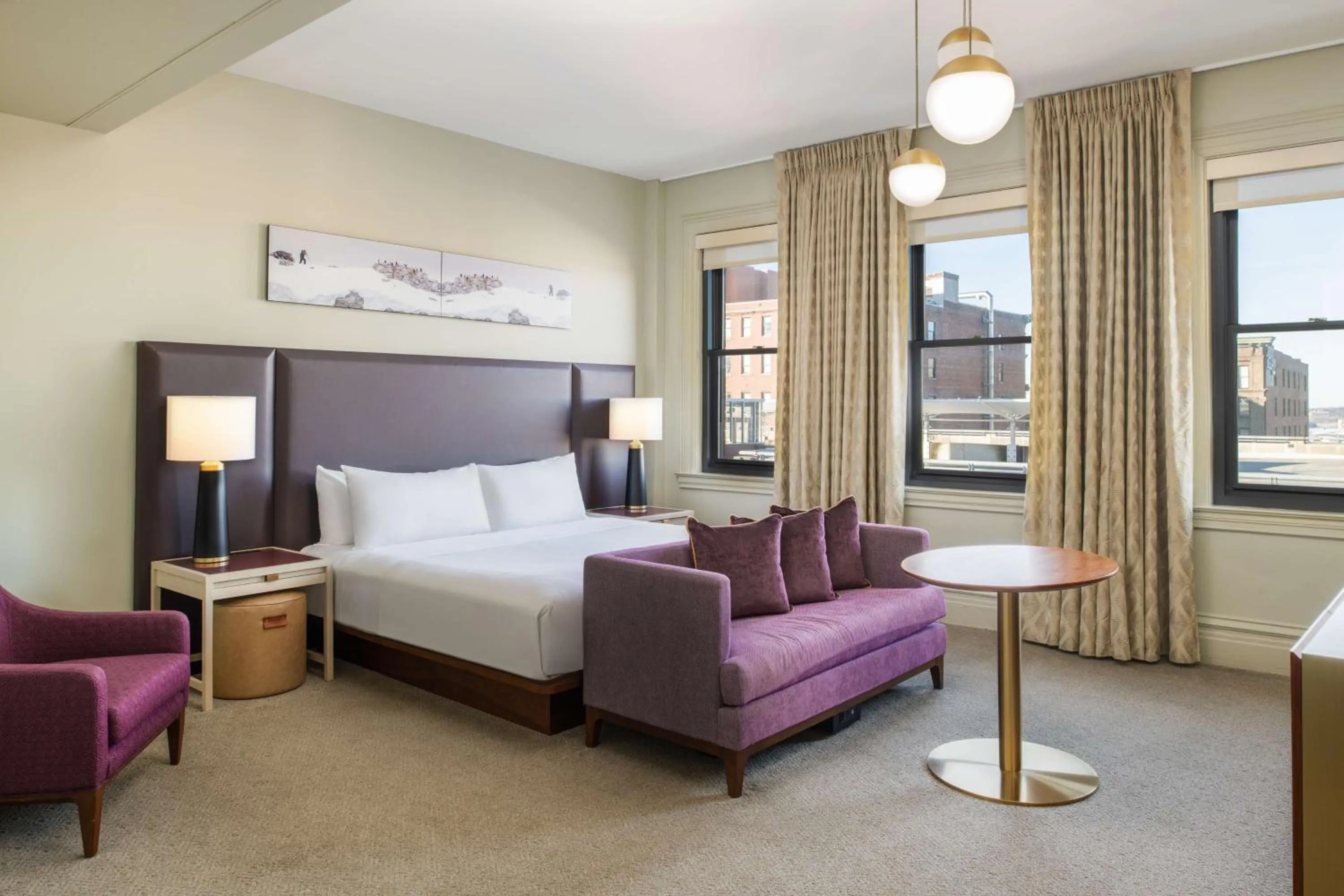 Living room, Bed in Hotel Savoy Kansas City, Tapestry Collection by Hilton