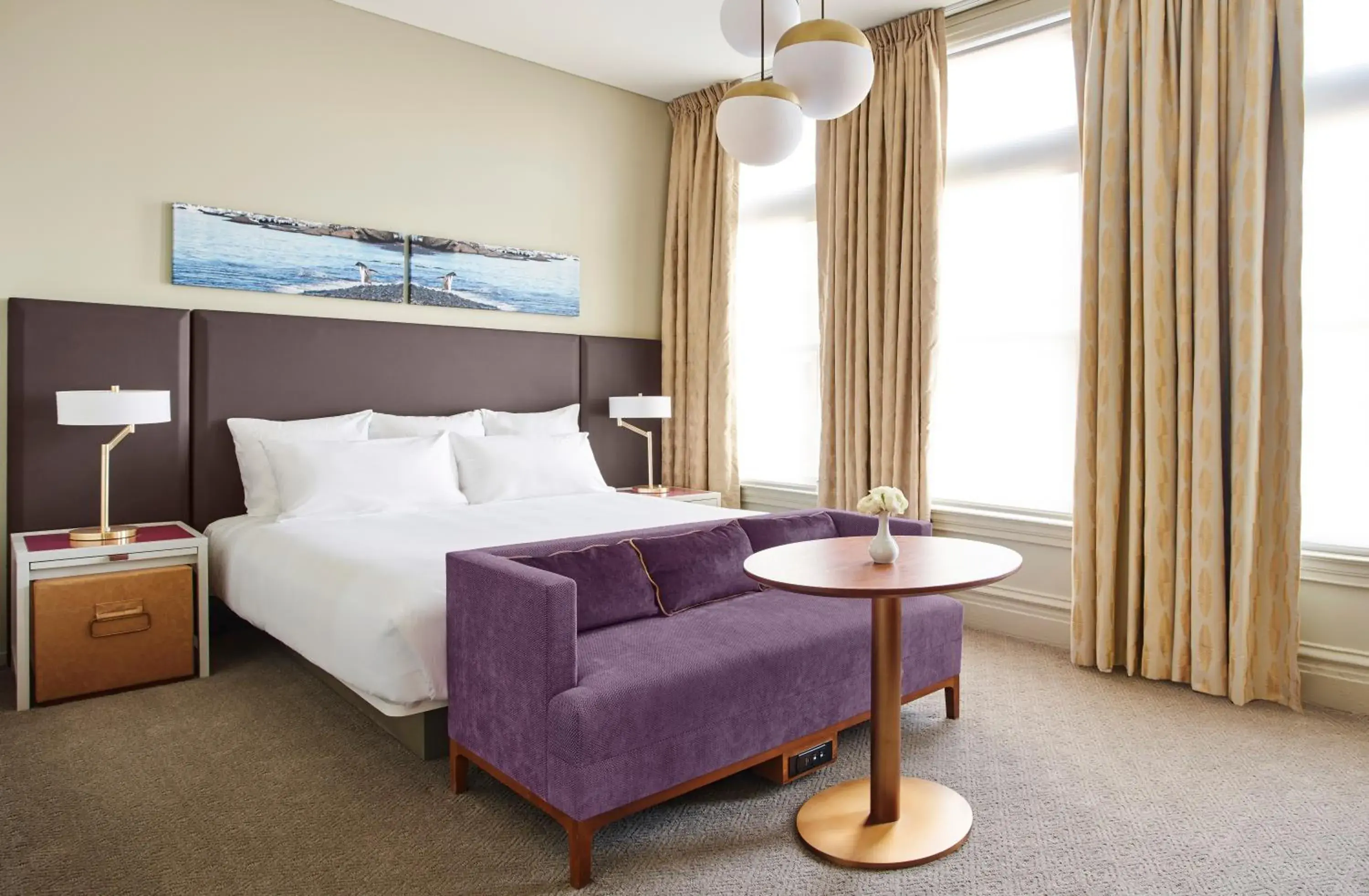 Luxury King Room in Hotel Savoy Kansas City, Tapestry Collection by Hilton Luxury King Room in Hotel Savoy Kansas City, Tapestry Collection by Hilton