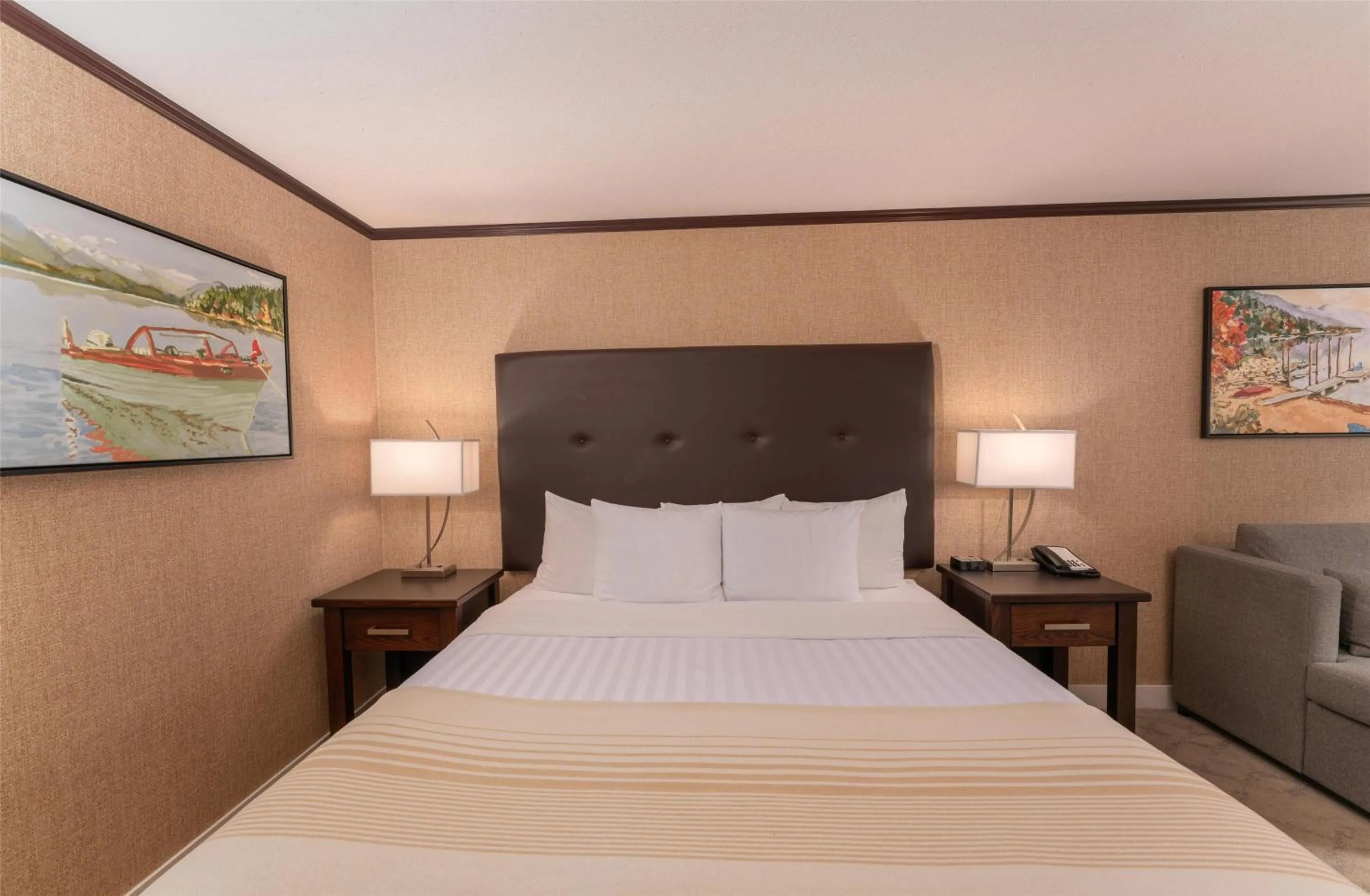 Bedroom, Bed in Prestige Lakeside Resort, WorldHotels Elite