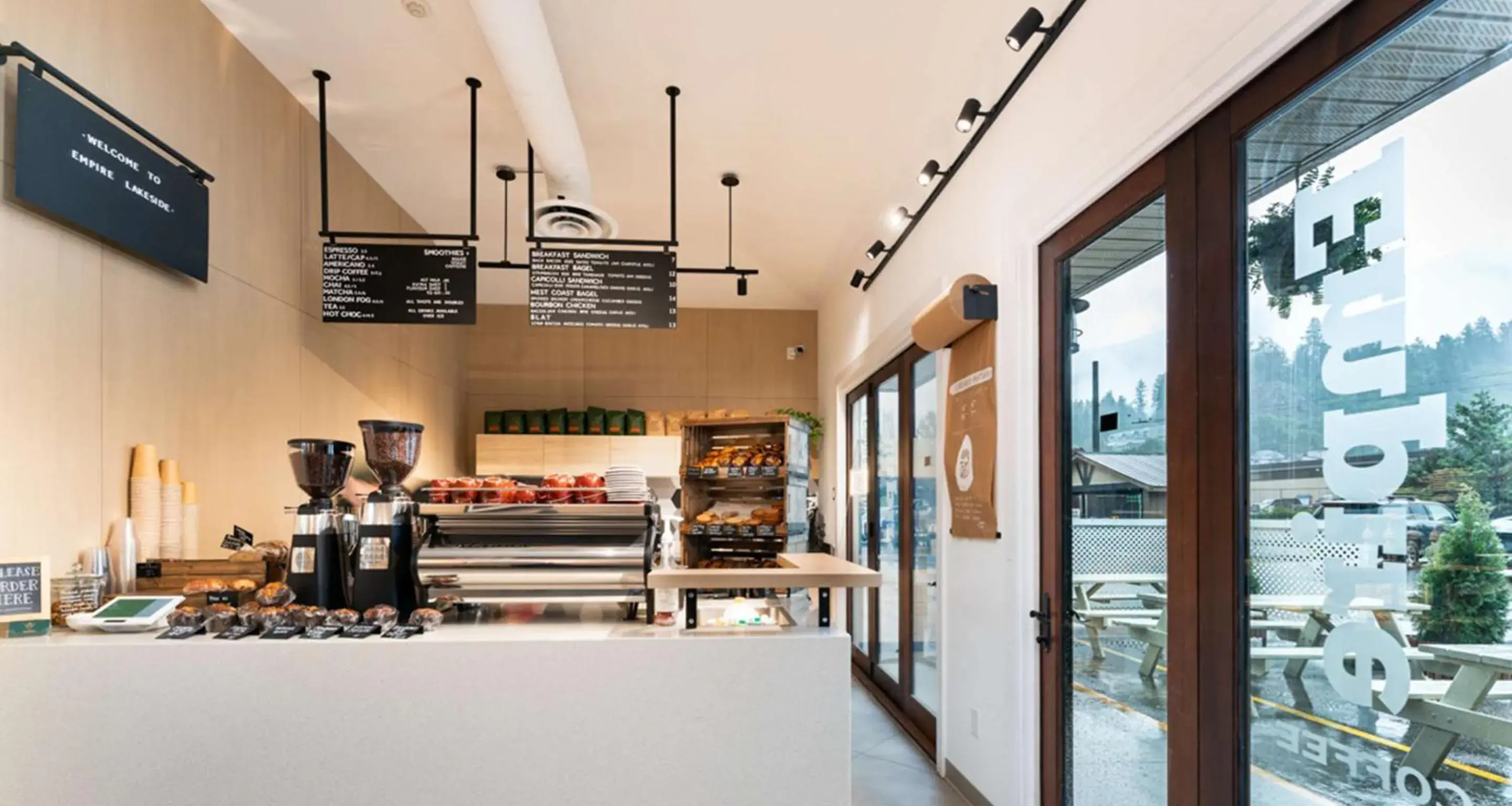 Restaurant/places to eat in Prestige Lakeside Resort, WorldHotels Elite Restaurant/places to eat in Prestige Lakeside Resort, WorldHotels Elite