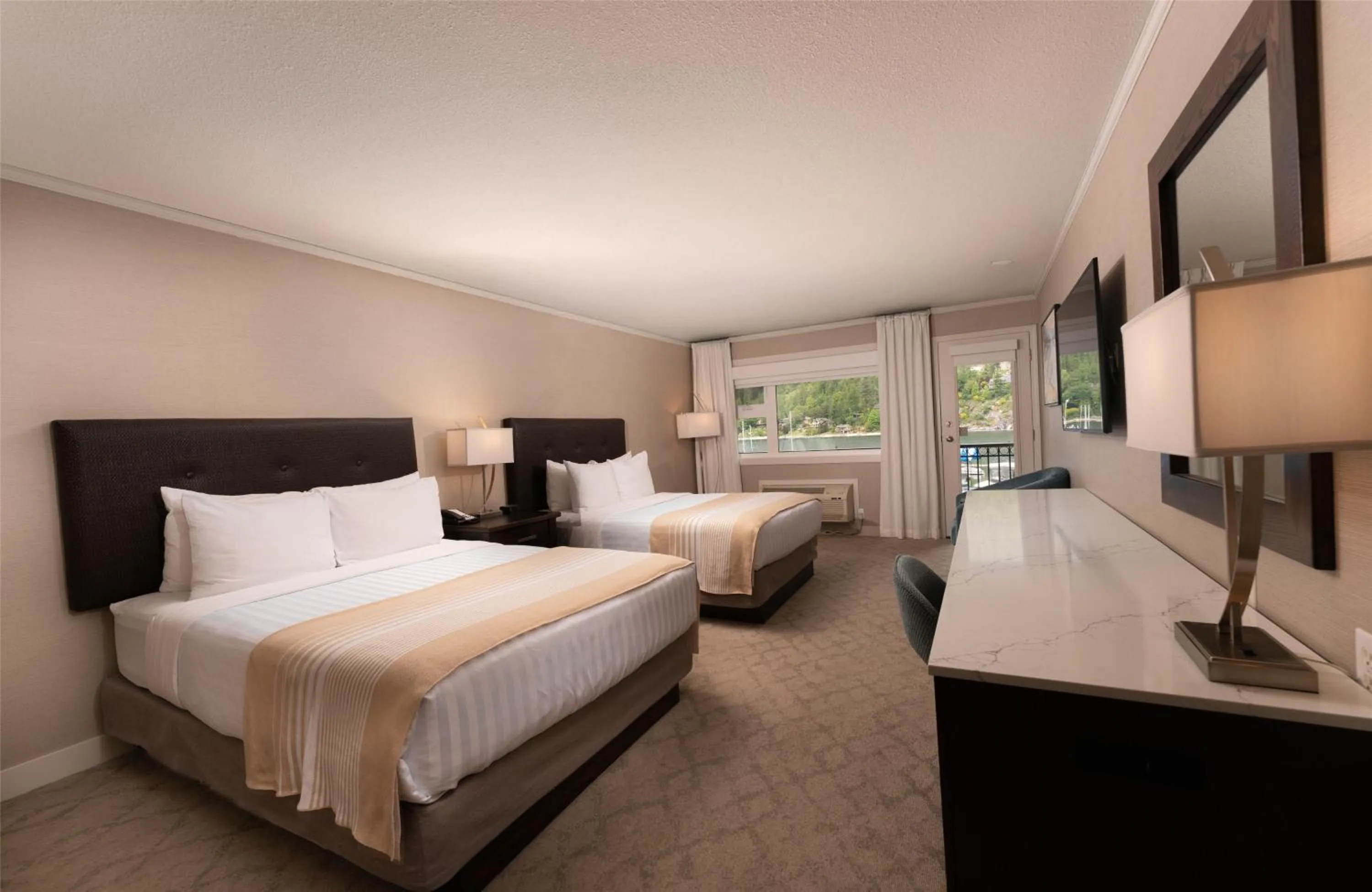 Bedroom, Bed in Prestige Lakeside Resort, WorldHotels Elite