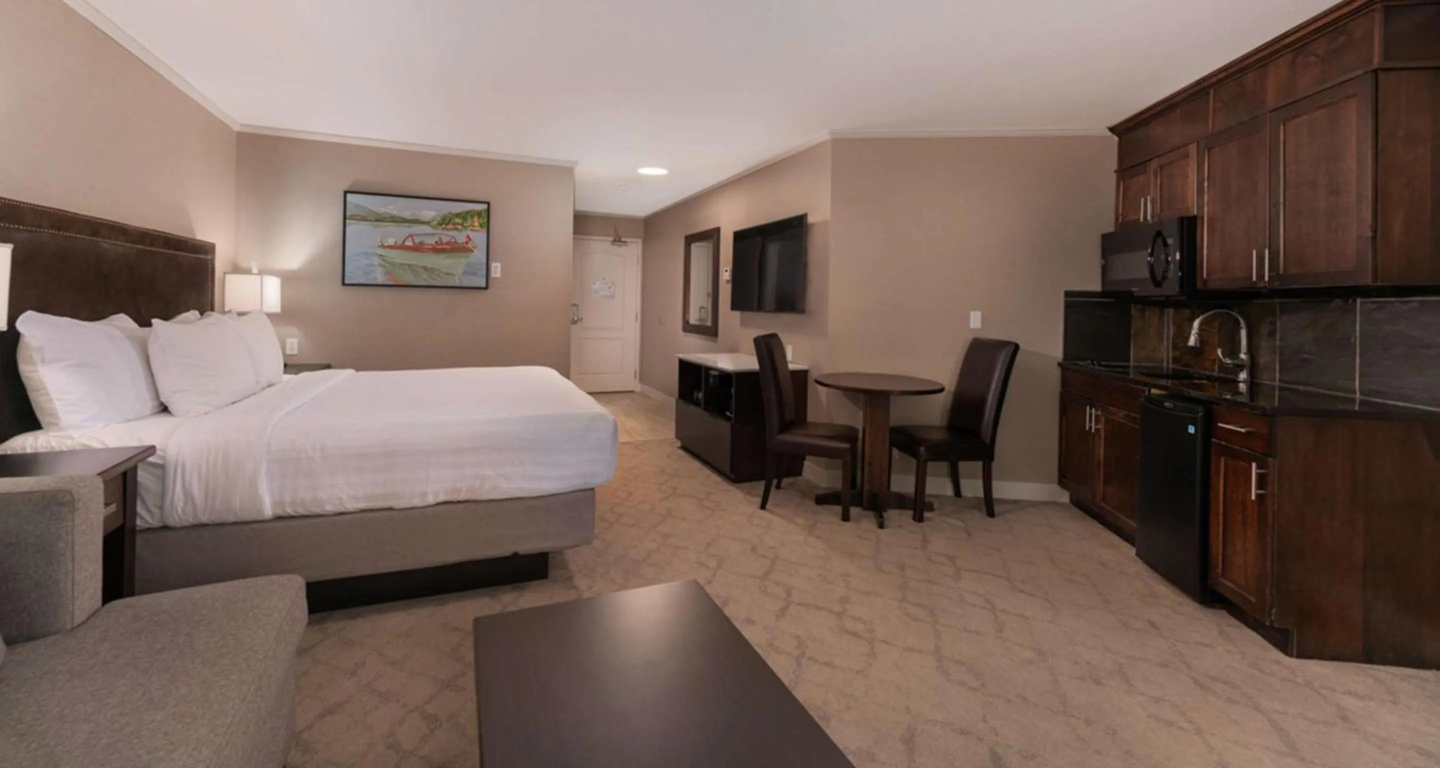 Bedroom, Bed in Prestige Lakeside Resort, WorldHotels Elite