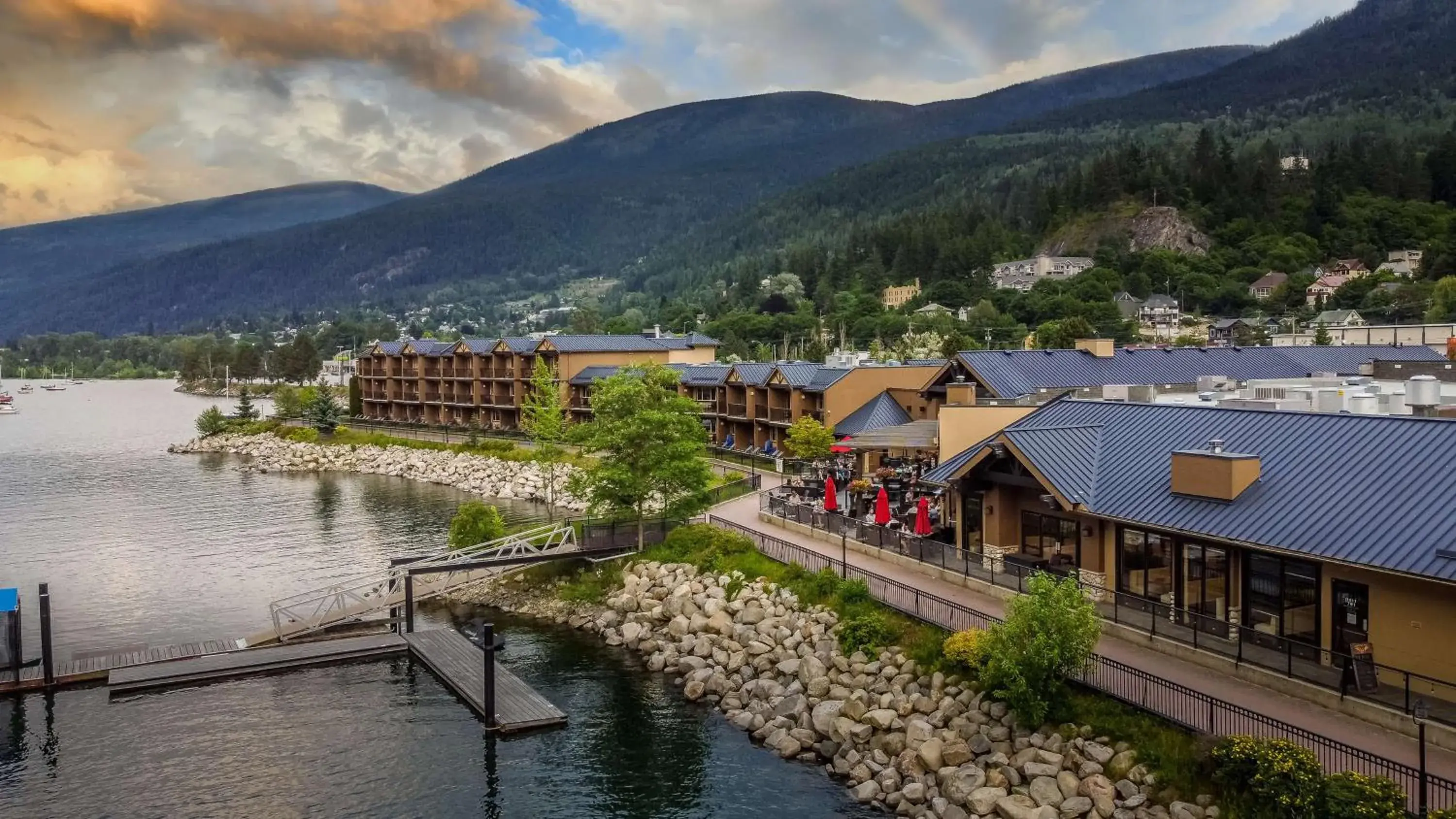 Property building in Prestige Lakeside Resort, WorldHotels Elite Property building in Prestige Lakeside Resort, WorldHotels Elite