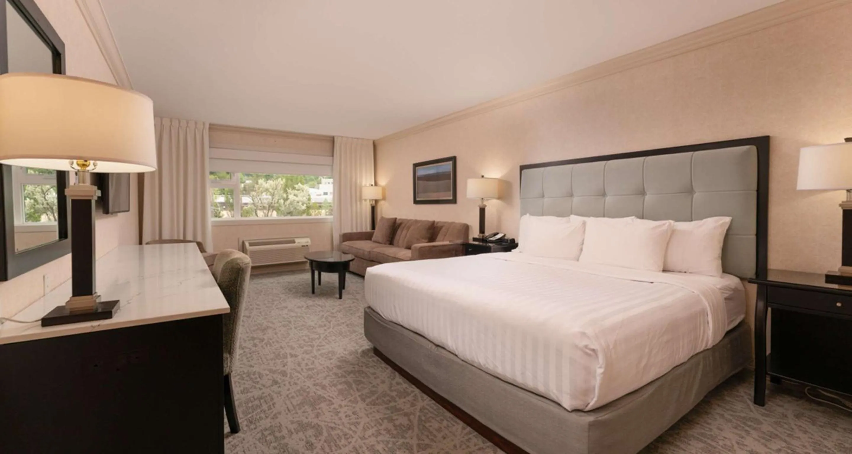 Bedroom, Bed in Prestige Lakeside Resort, WorldHotels Elite