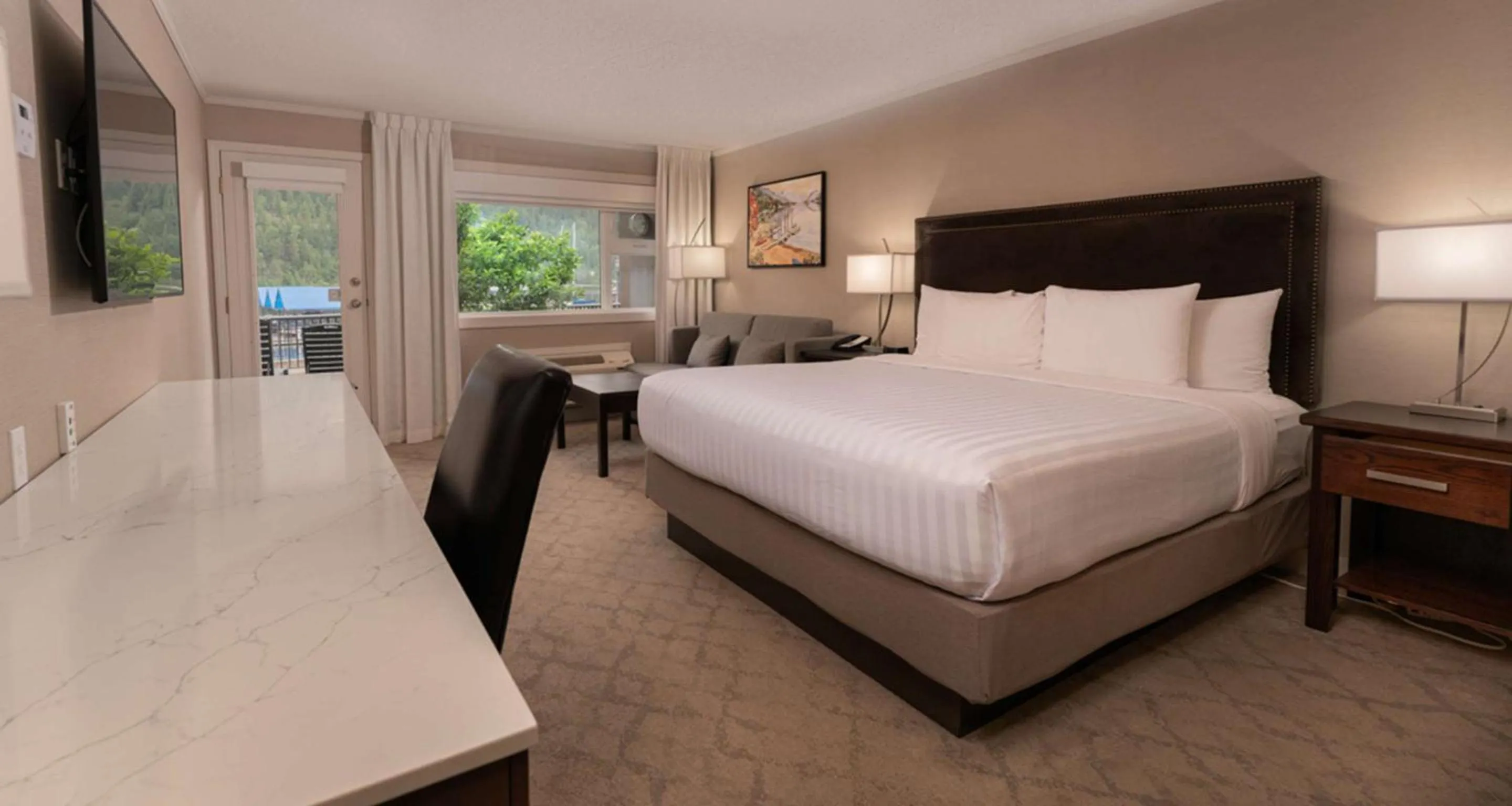 Bedroom, Bed in Prestige Lakeside Resort, WorldHotels Elite