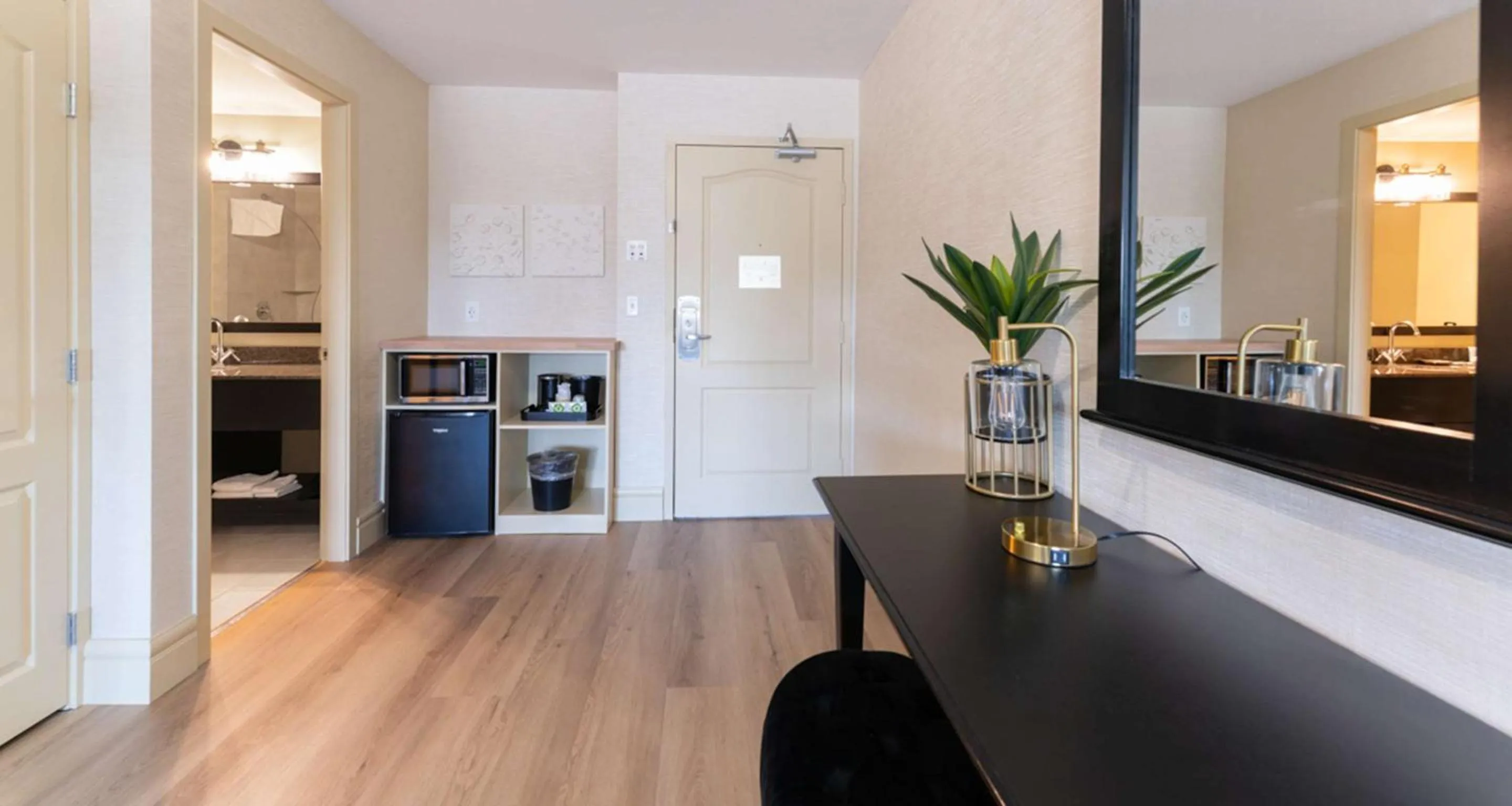 Photo of the whole room in Prestige Rocky Mountain Resort Cranbrook, WorldHotels Crafted