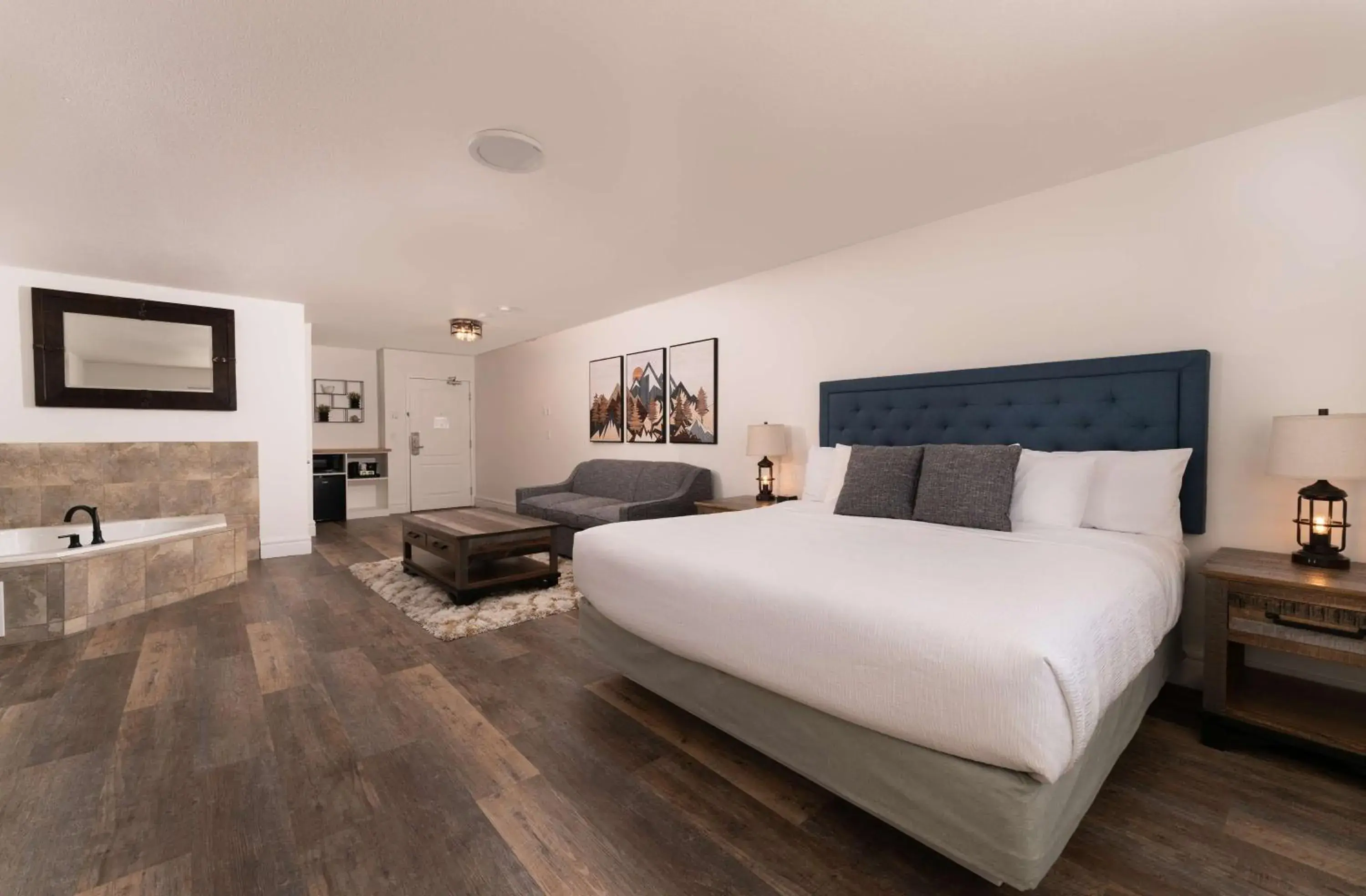 Photo of the whole room, Bed in Prestige Rocky Mountain Resort Cranbrook, WorldHotels Crafted Photo of the whole room, Bed in Prestige Rocky Mountain Resort Cranbrook, WorldHotels Crafted