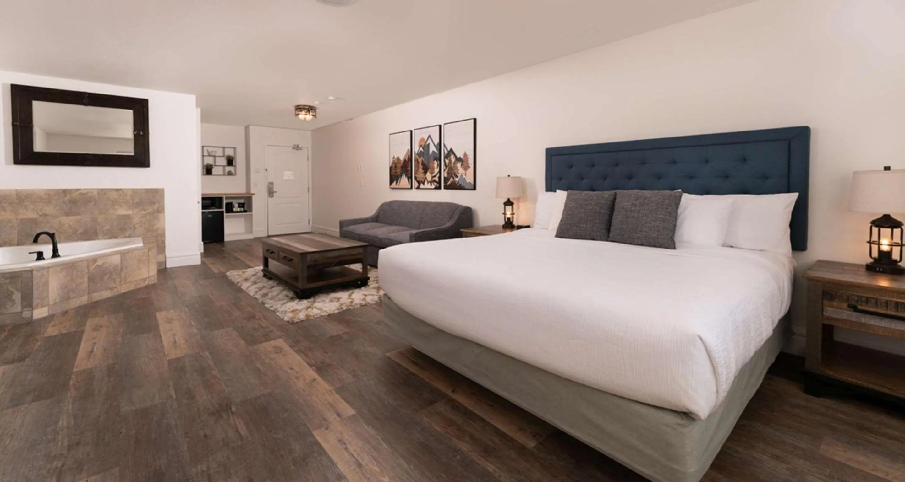 Photo of the whole room, Bed in Prestige Rocky Mountain Resort Cranbrook, WorldHotels Crafted