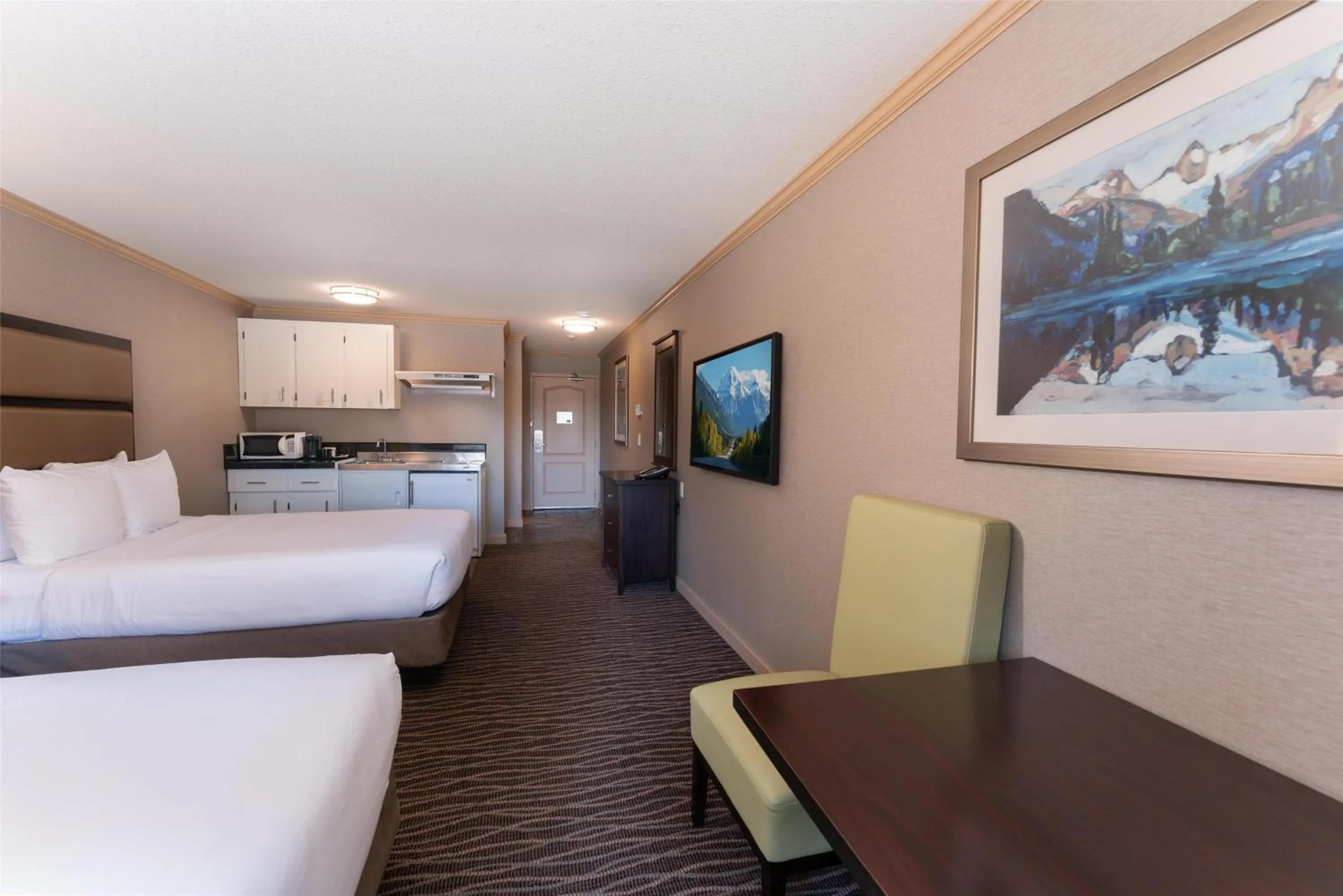 Bedroom, Bed in Prestige Radium Hot Springs Resort, WorldHotels Crafted