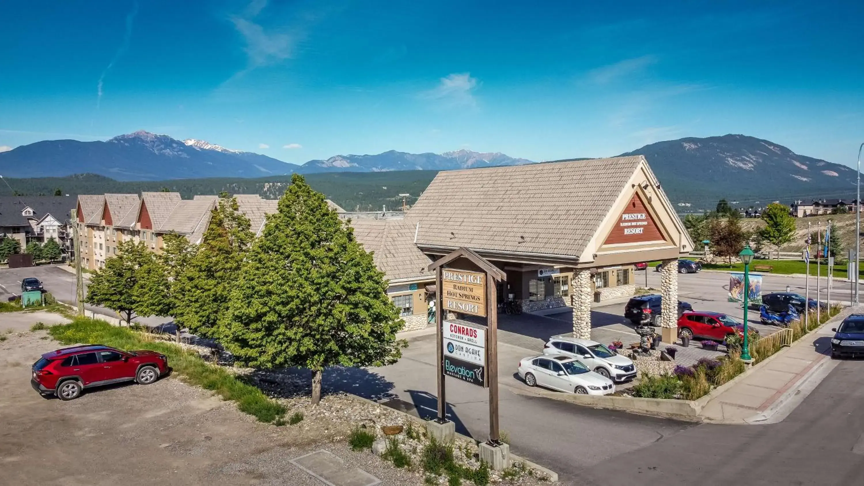 Property building in Prestige Radium Hot Springs Resort, WorldHotels Crafted Property building in Prestige Radium Hot Springs Resort, WorldHotels Crafted