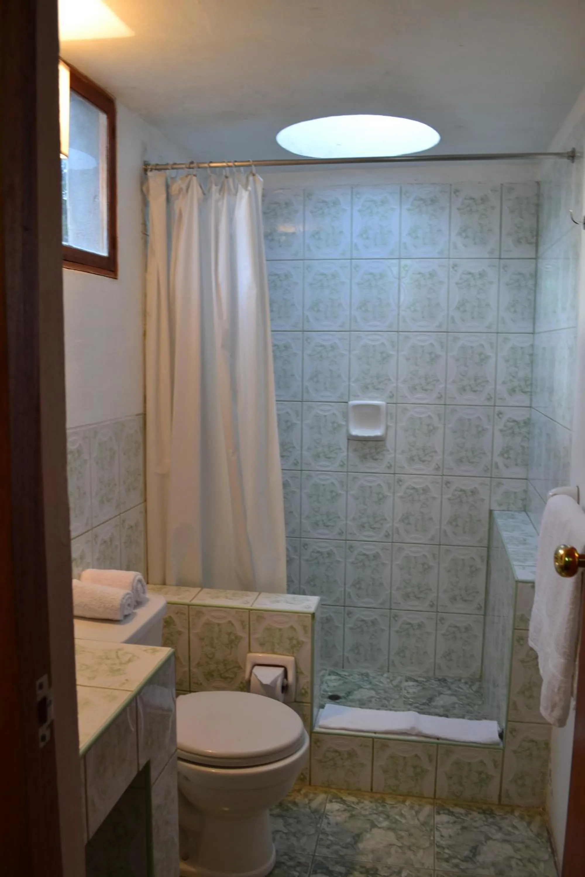 Family Room with Bathroom in Miskiwasi Bed & Breakfast
