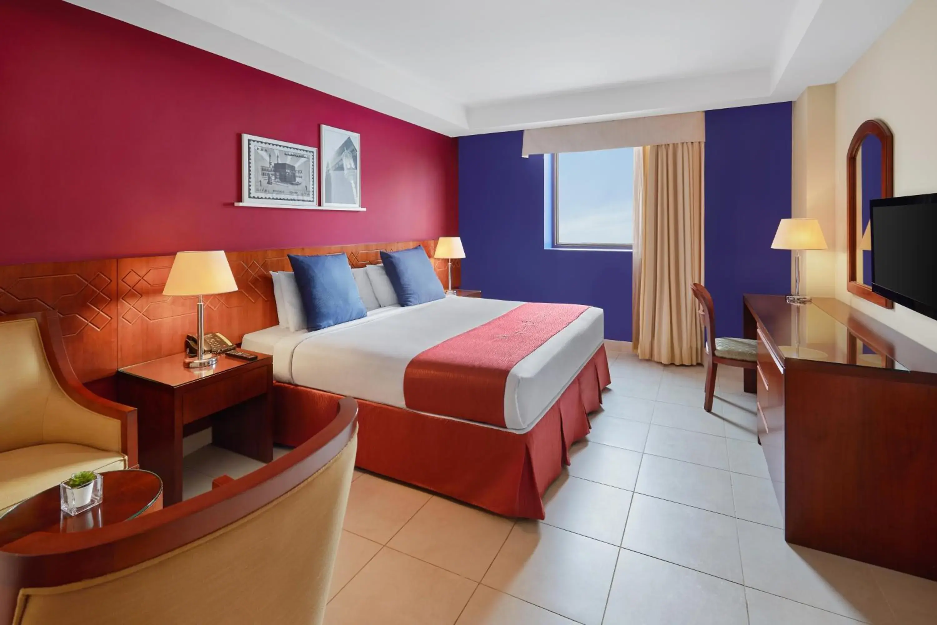 Seating area, Bed in Makarem Al Bait Al Azizia Hotel Seating area, Bed in Makarem Al Bait Al Azizia Hotel