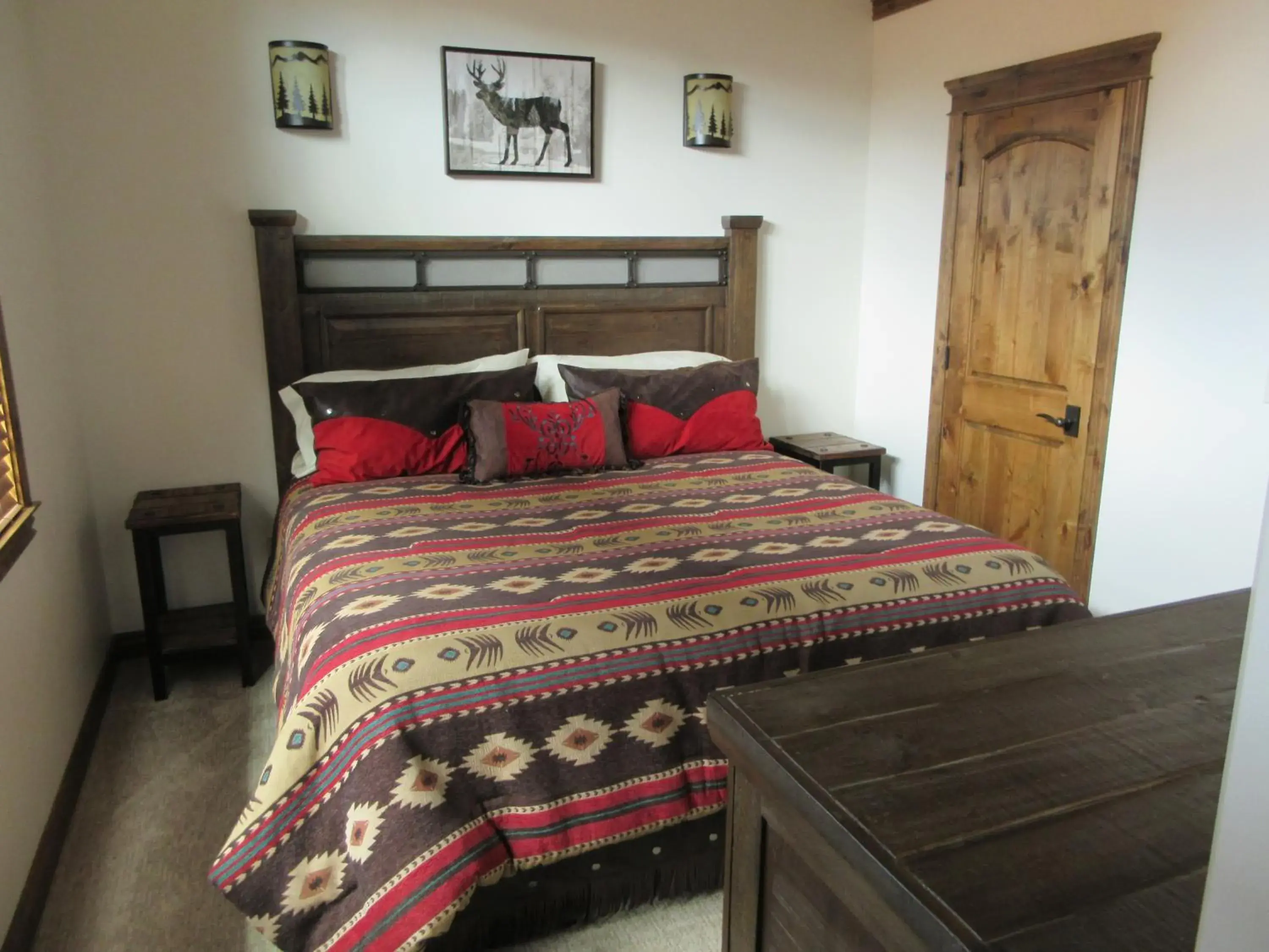 Bed in Townhomes on the Green Bed in Townhomes on the Green