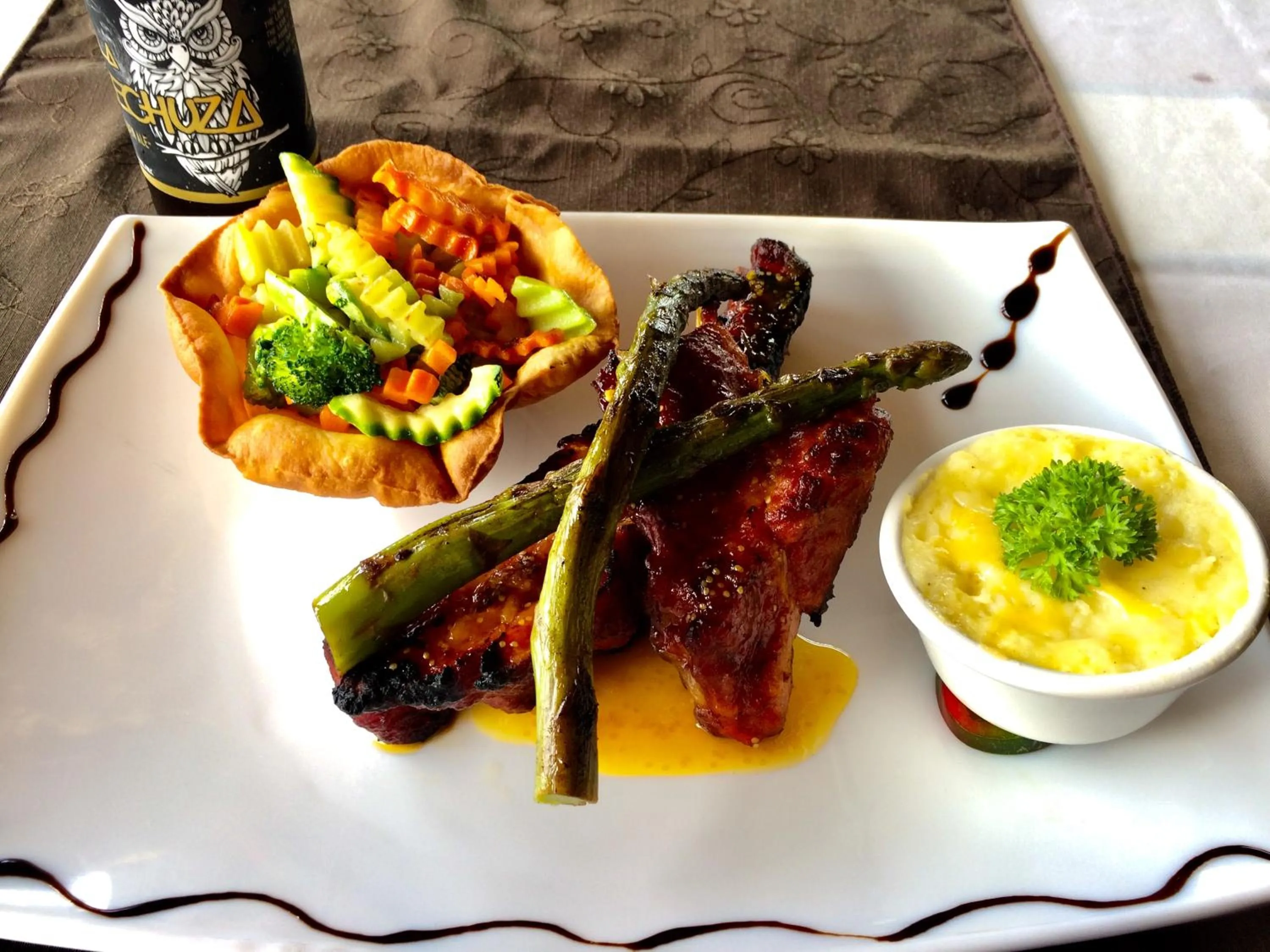 Restaurant/places to eat in Hortensias Chalets Vara blanca