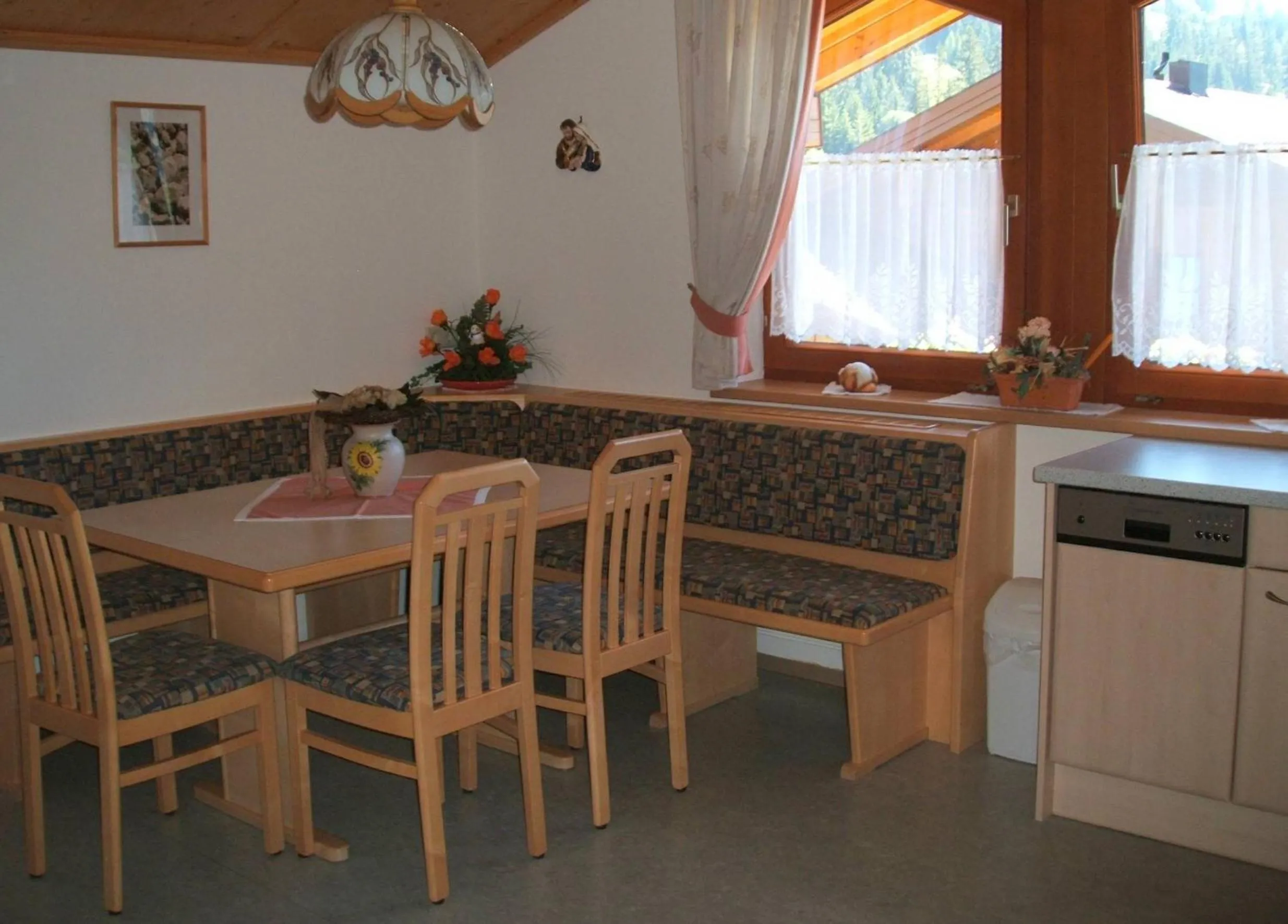 Kitchen or kitchenette in Ferienwohnung Mützengruß